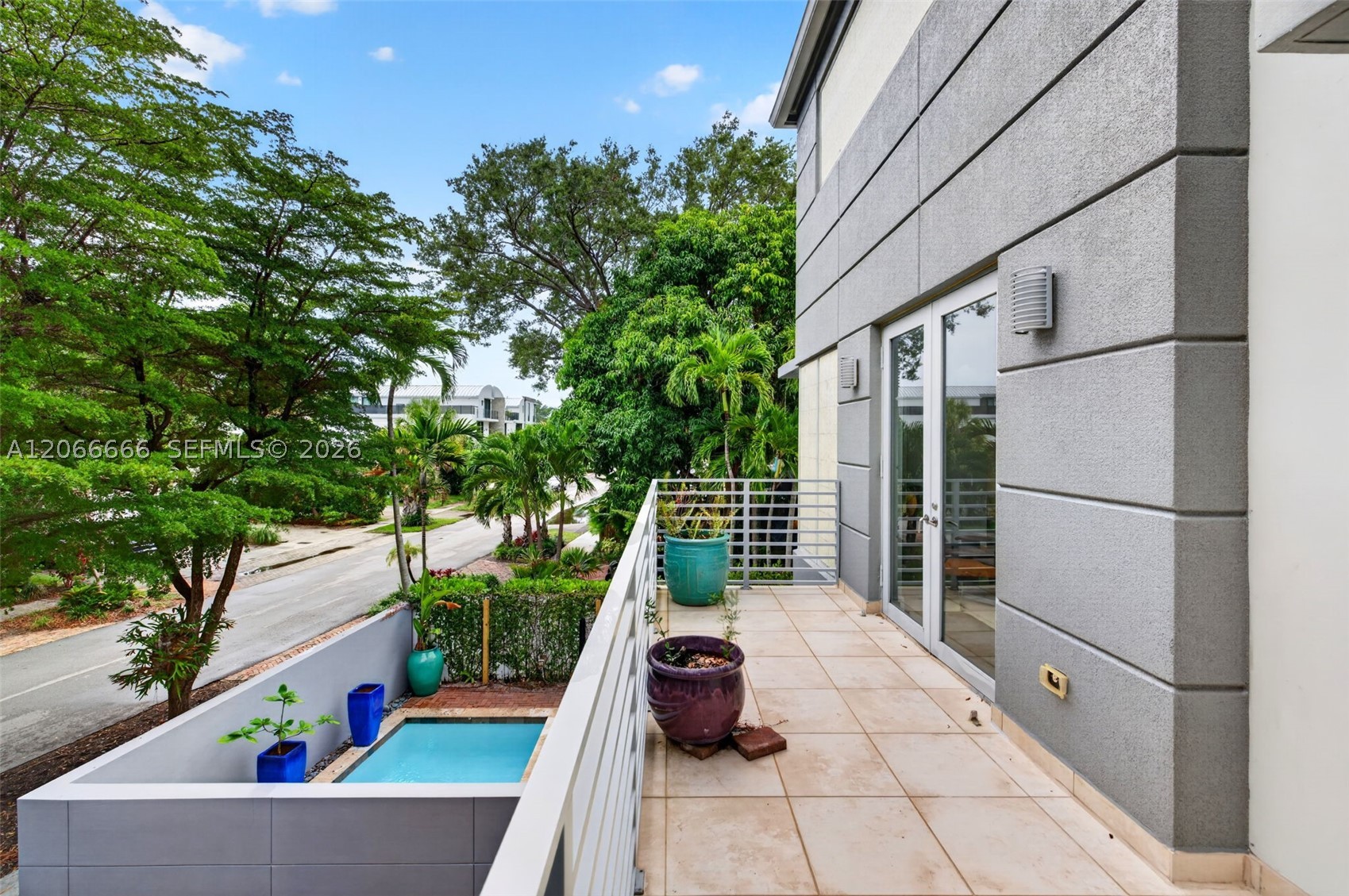 125 NE 16th Ter Fort Lauderdale, FL 33301