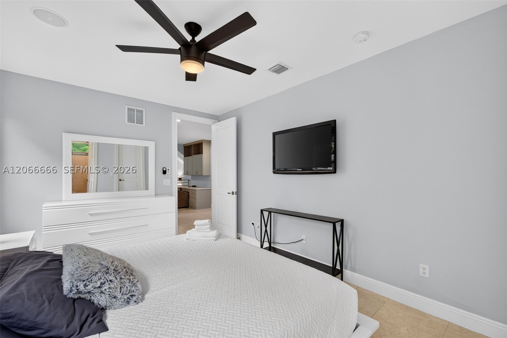 125 NE 16th Ter Fort Lauderdale, FL 33301