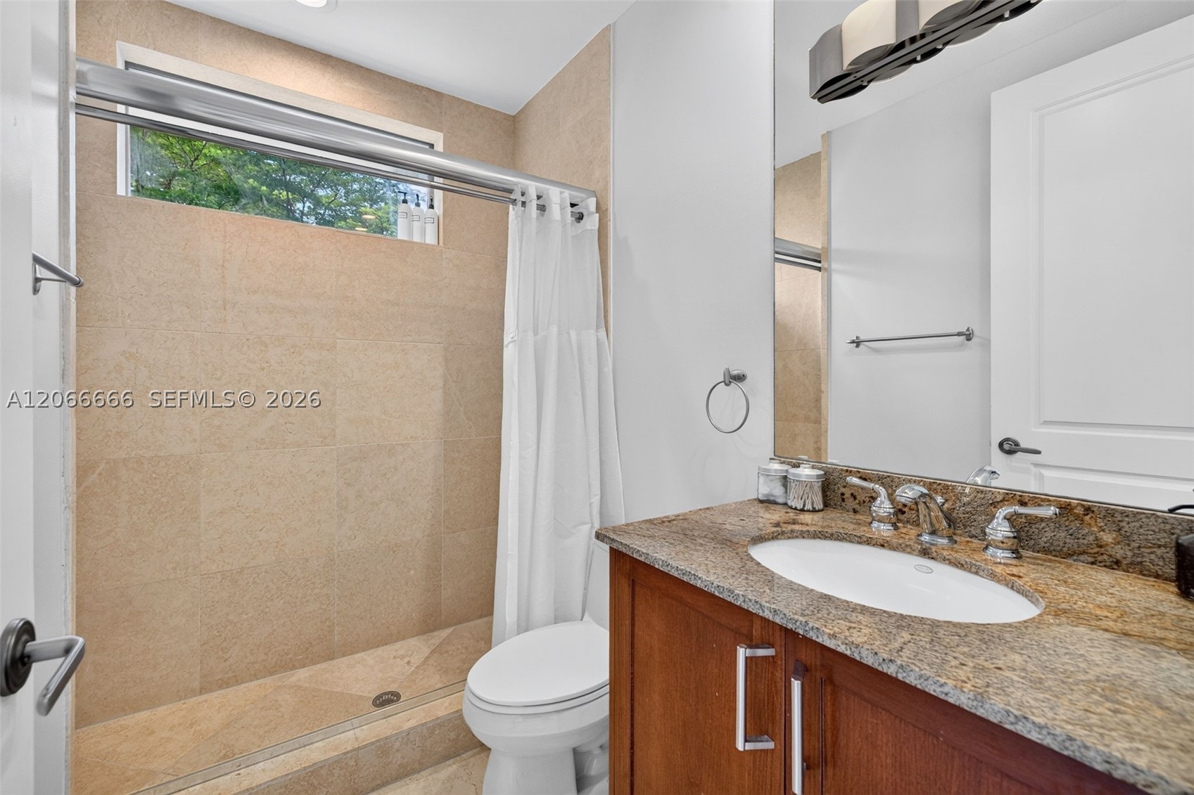 125 NE 16th Ter Fort Lauderdale, FL 33301