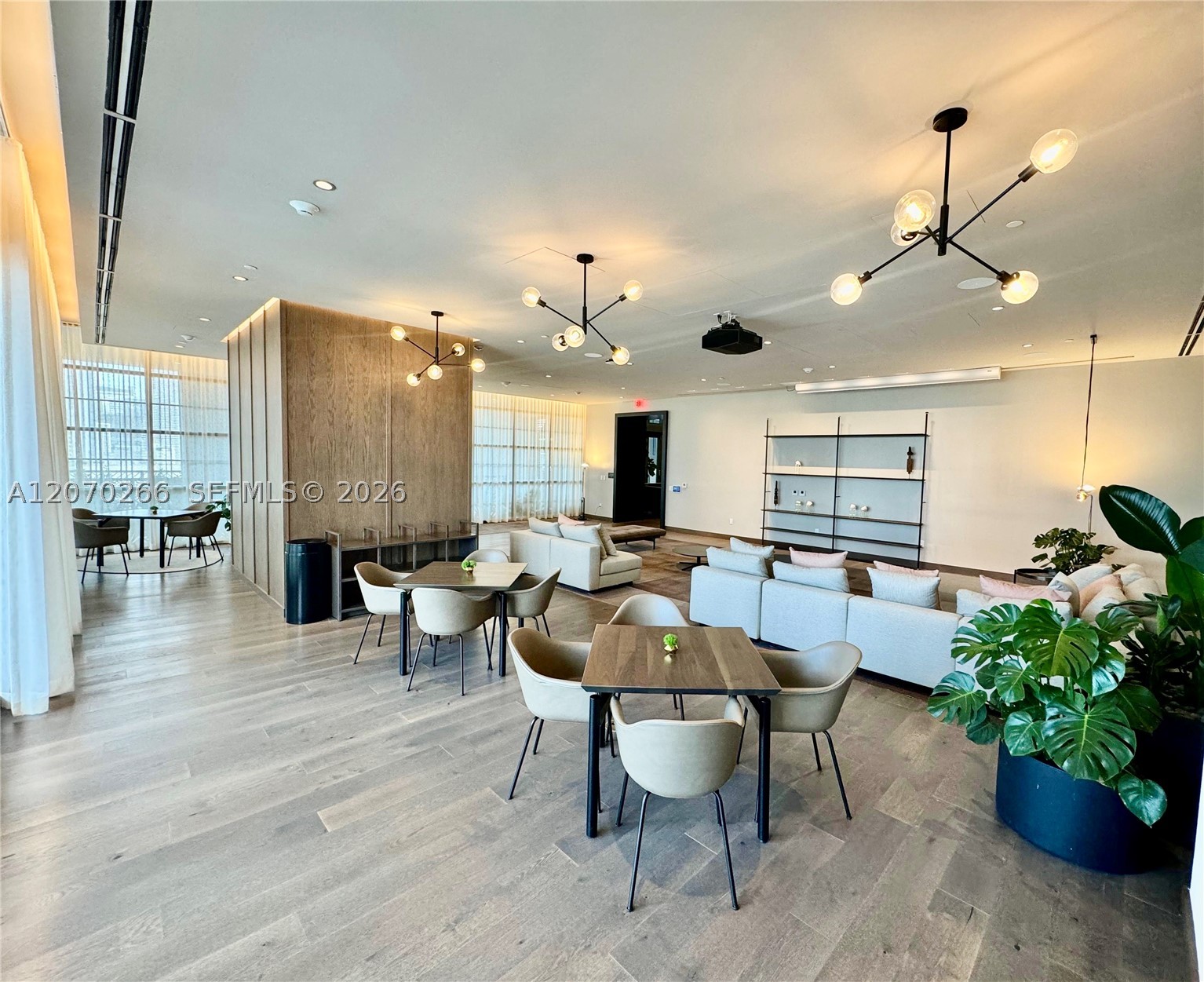 image Gale Miami Hotel & Residences4