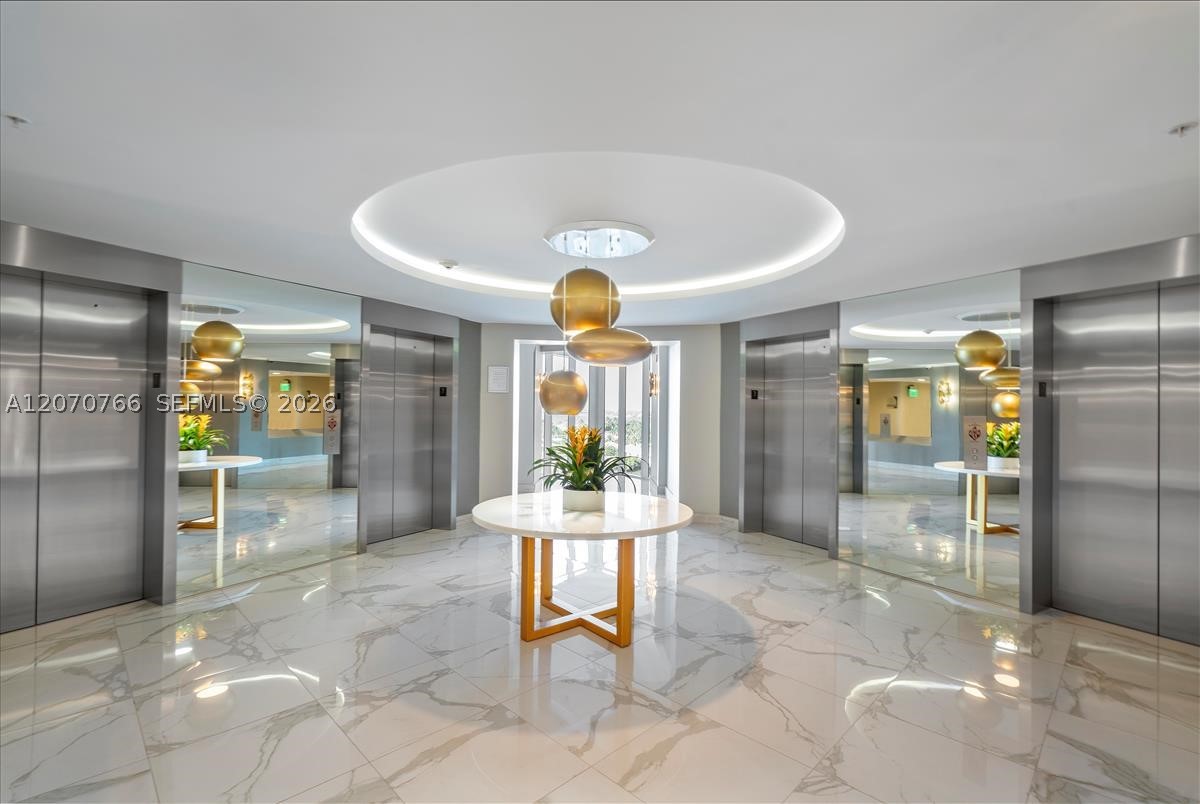 10275 Collins Ave #1132 Bal Harbour, FL 33154