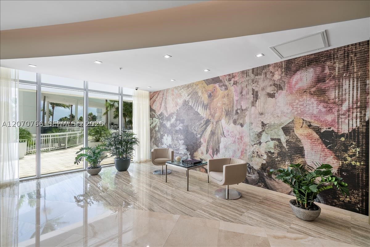 10275 Collins Ave #1132 Bal Harbour, FL 33154