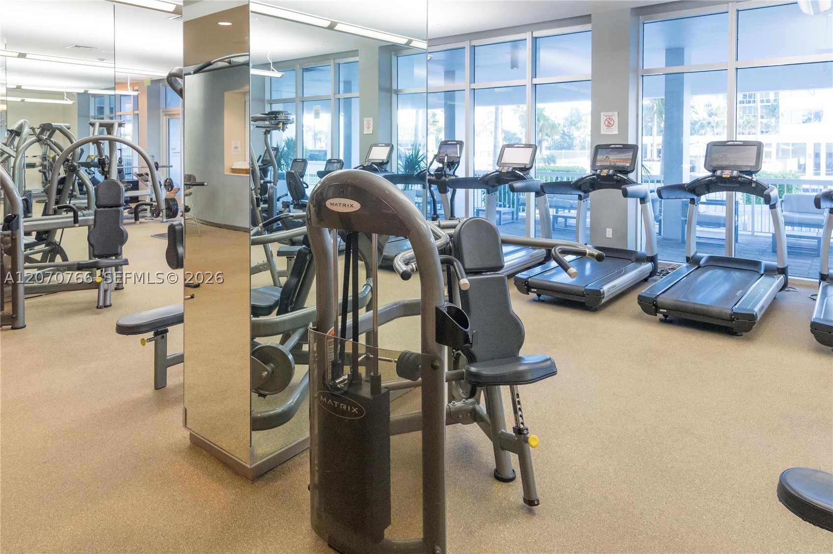 10275 Collins Ave #1132 Bal Harbour, FL 33154