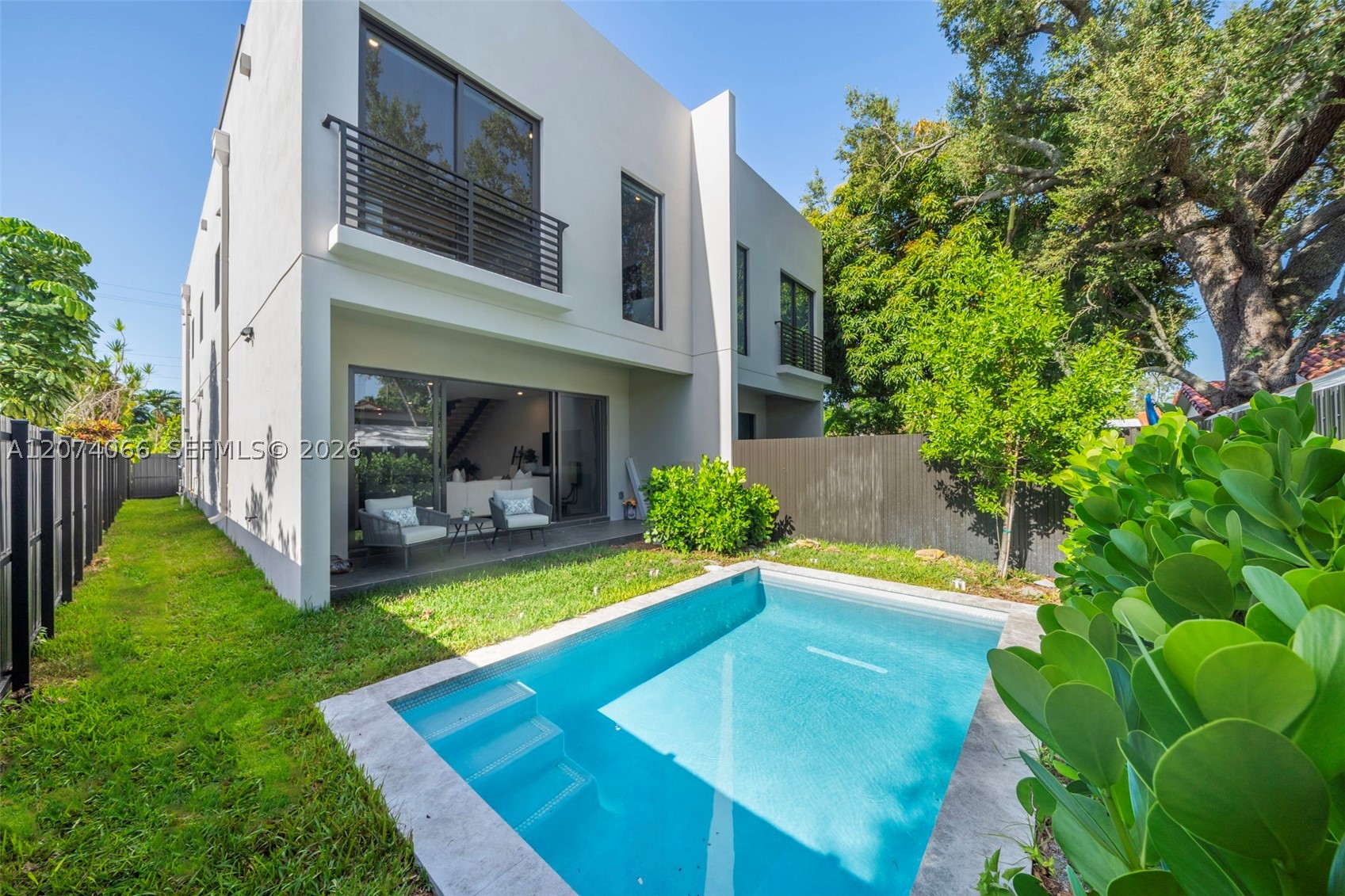 1431 SW 20th St Miami, FL 33145