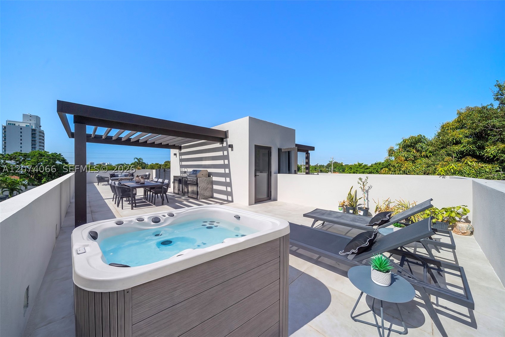 1431 SW 20th St Miami, FL 33145