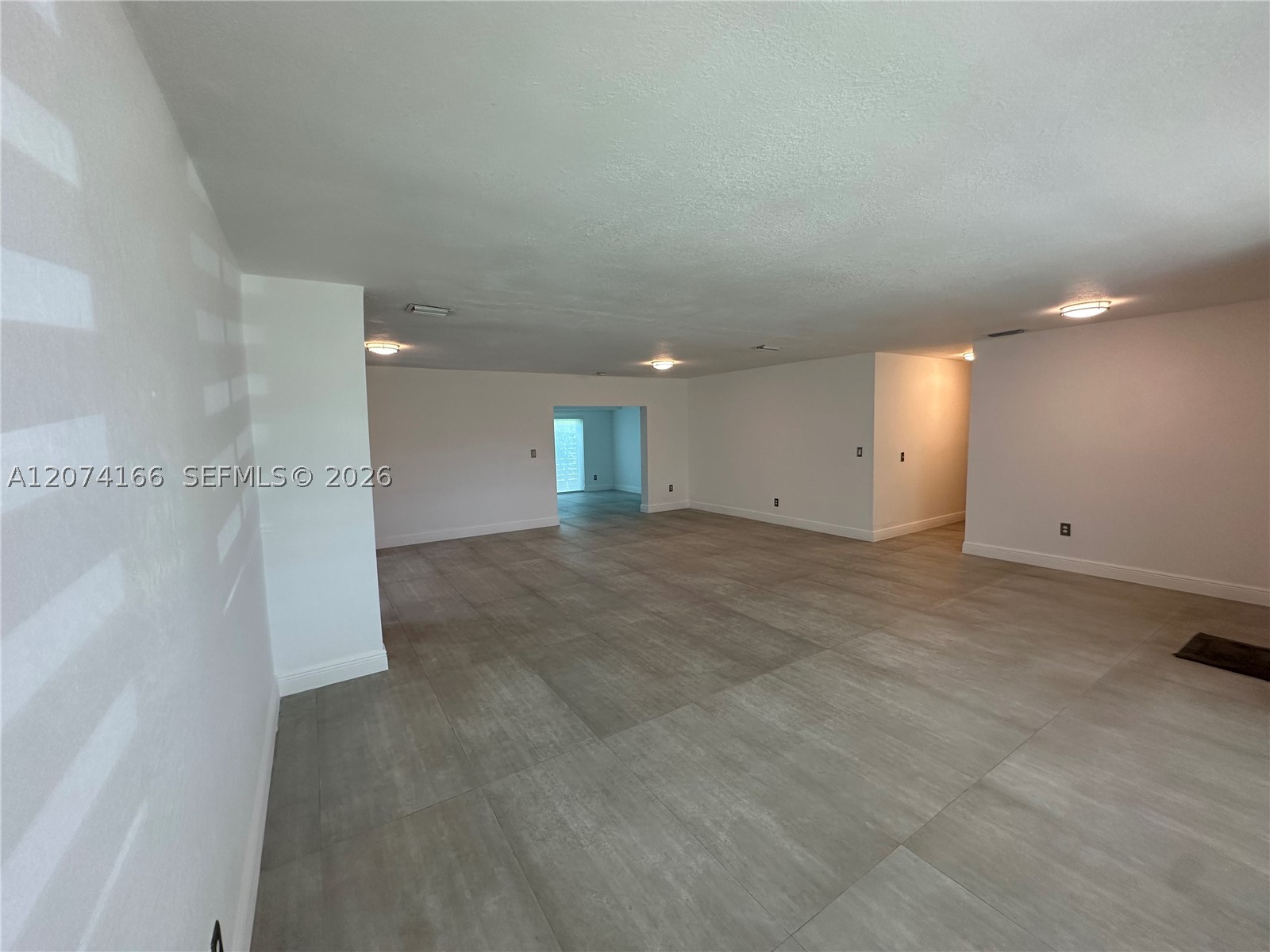 9461 SW 62nd St Miami, FL 33173