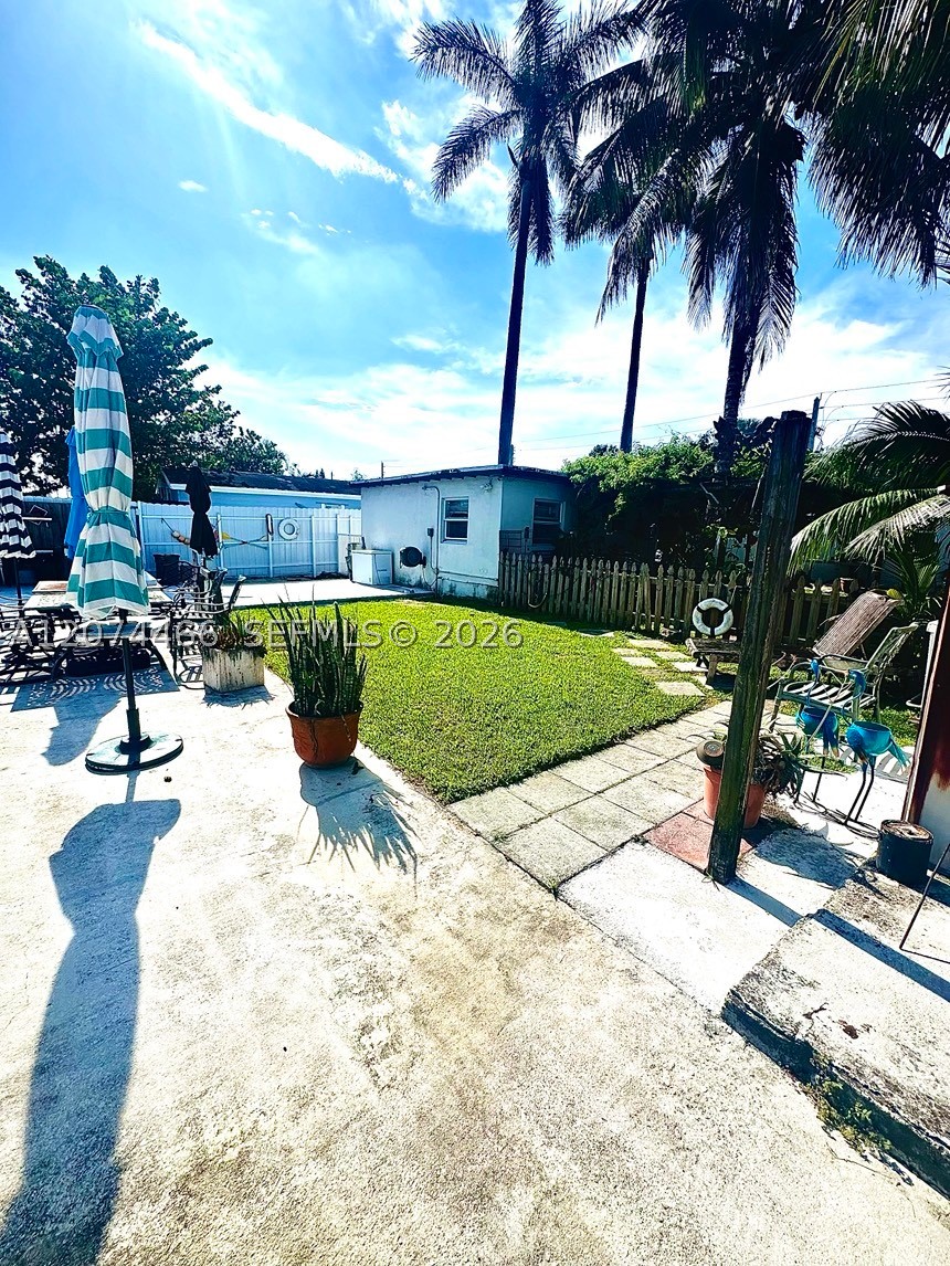3351 NW 20th St Miami, FL 33142