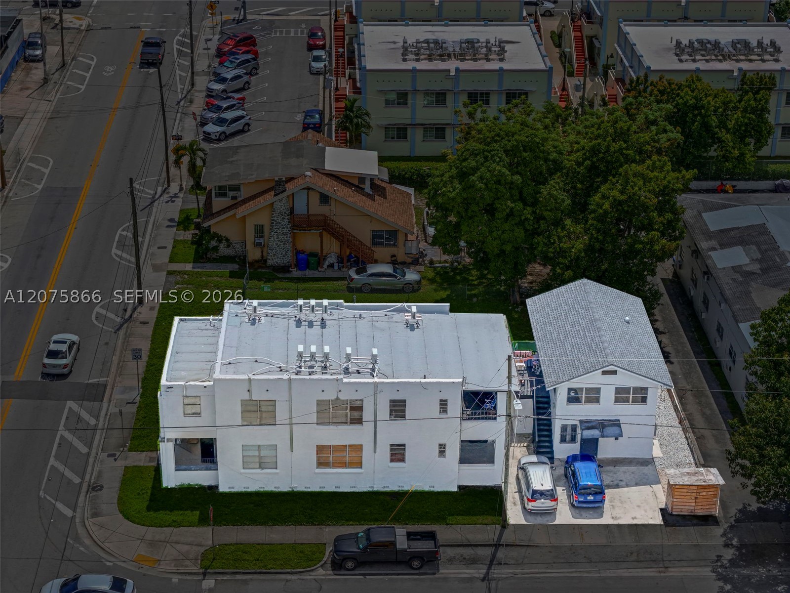 500 SW 8th Ave Miami, FL 33130