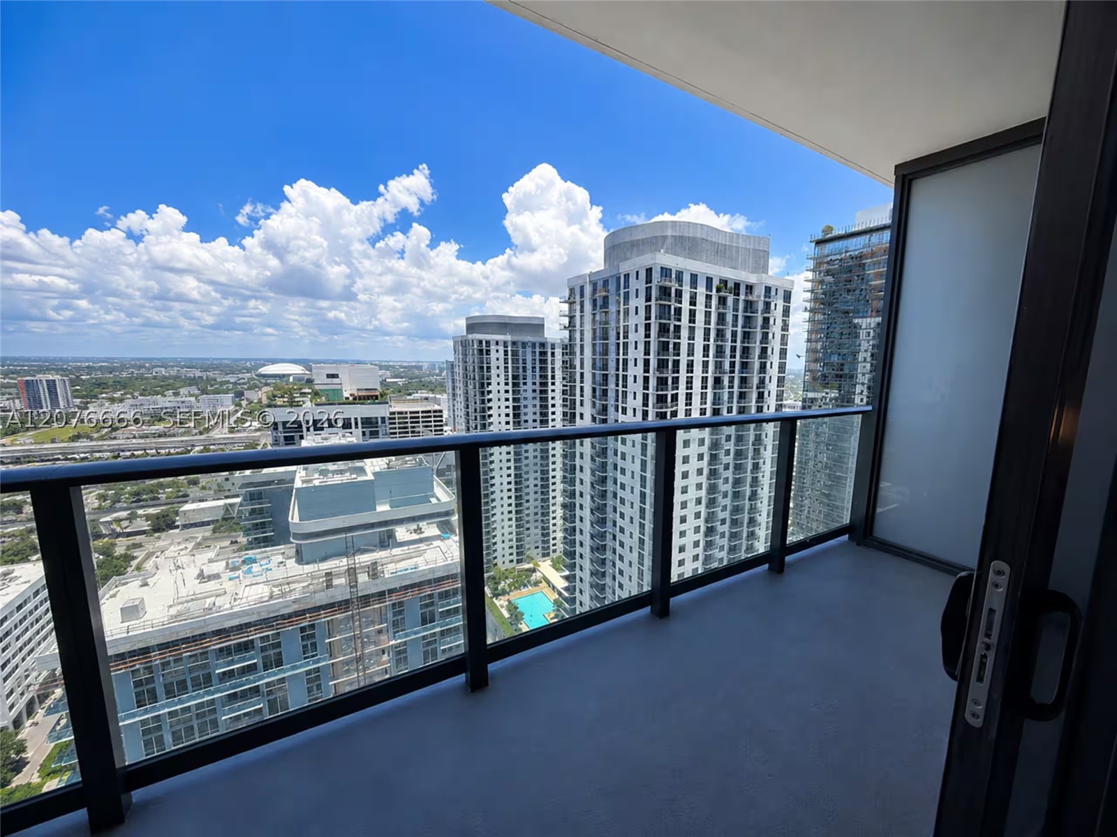 159 NE 6th St #3504 Miami, FL 33132