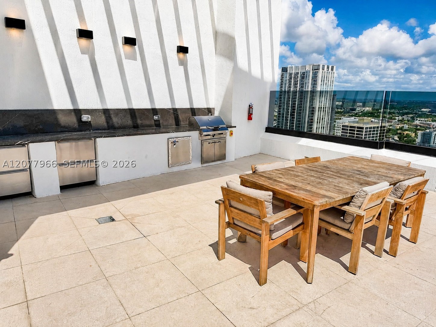 225 N Miami Ave #2810 Miami, FL 33128