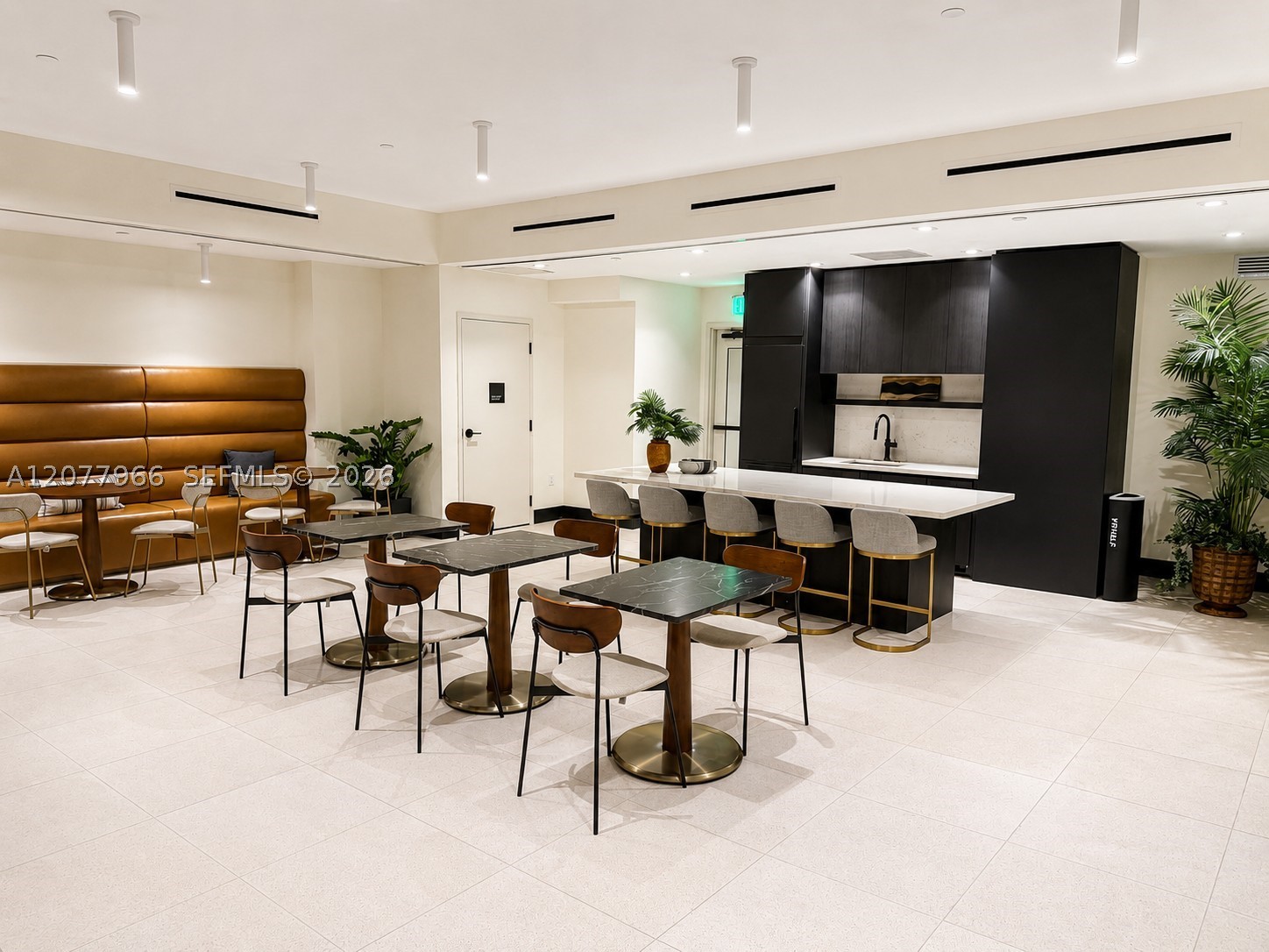 225 N Miami Ave #2810 Miami, FL 33128