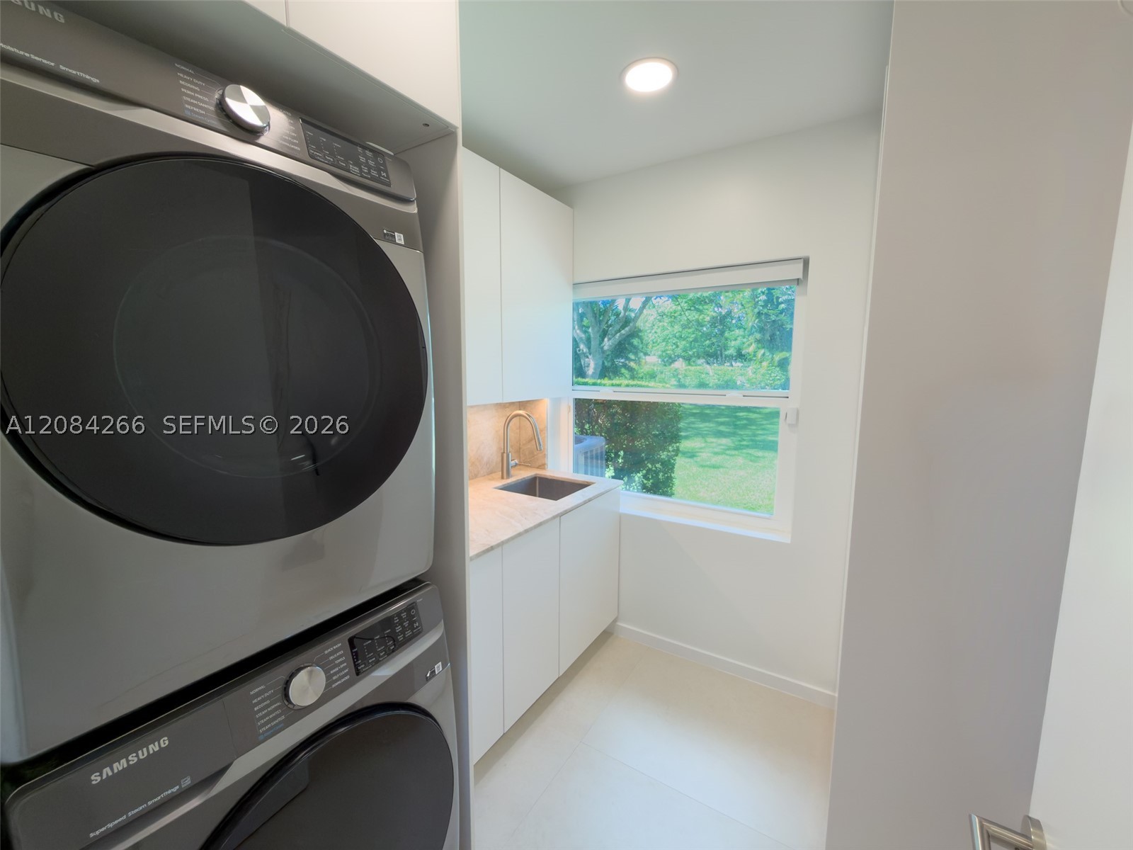 7895 SW 76th Ter Miami, FL 33143
