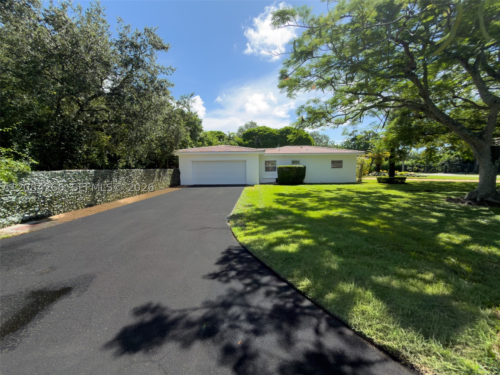 7895 SW 76th Ter Miami, FL 33143