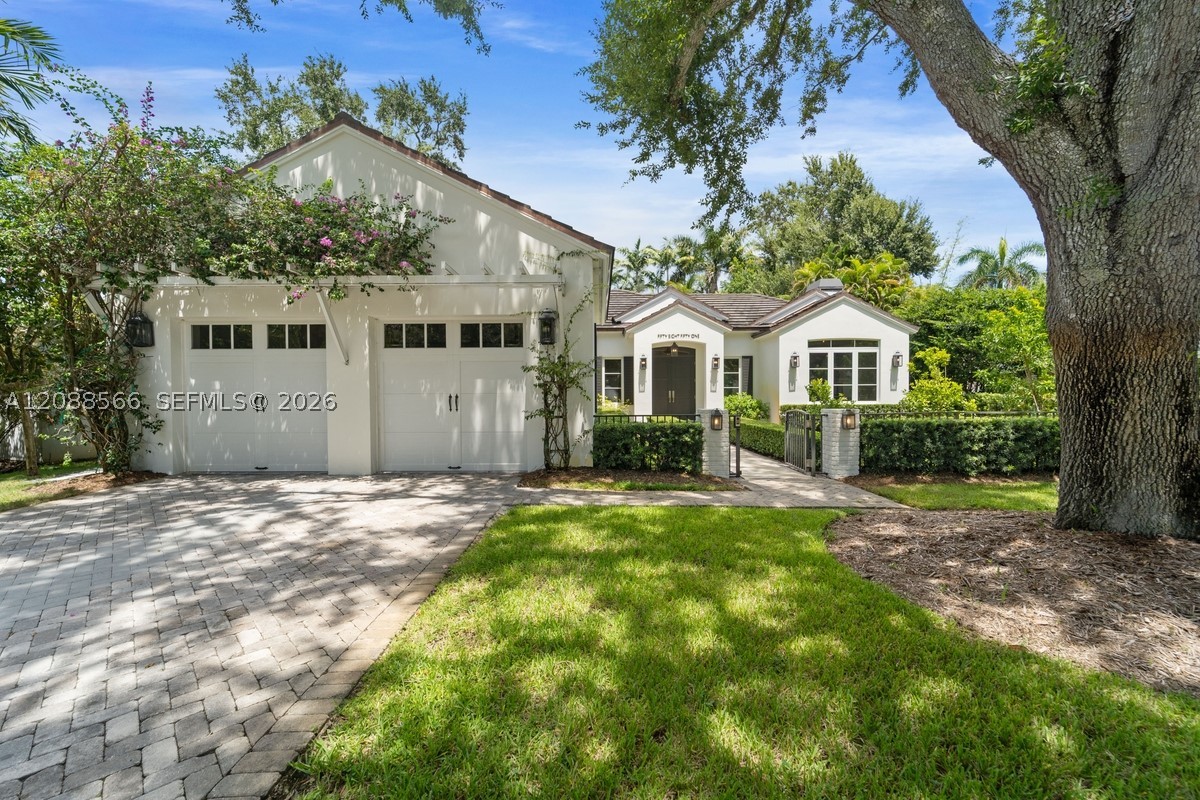 5851 SW 77th Ter