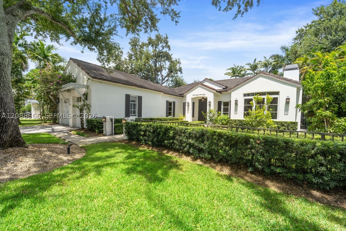 5851 SW 77th Ter South Miami, FL 33143