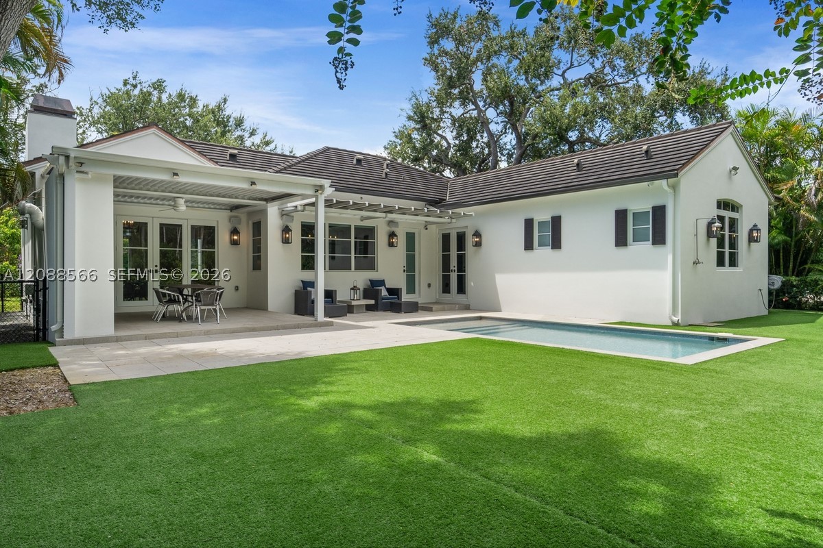 5851 SW 77th Ter South Miami, FL 33143