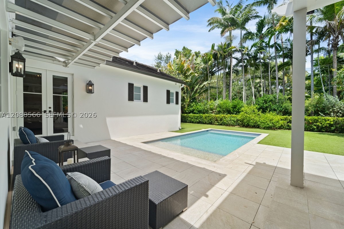 5851 SW 77th Ter South Miami, FL 33143
