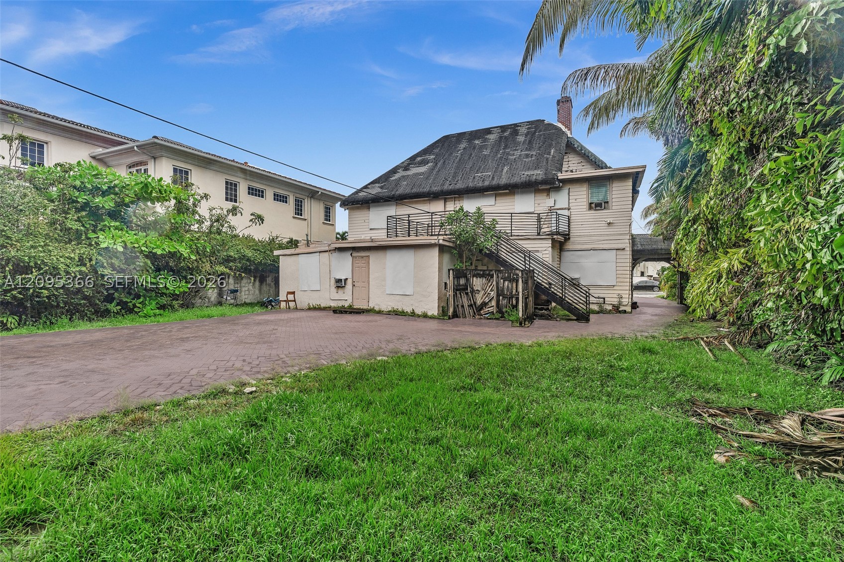 3746 Chase Ave Miami Beach, FL 33140