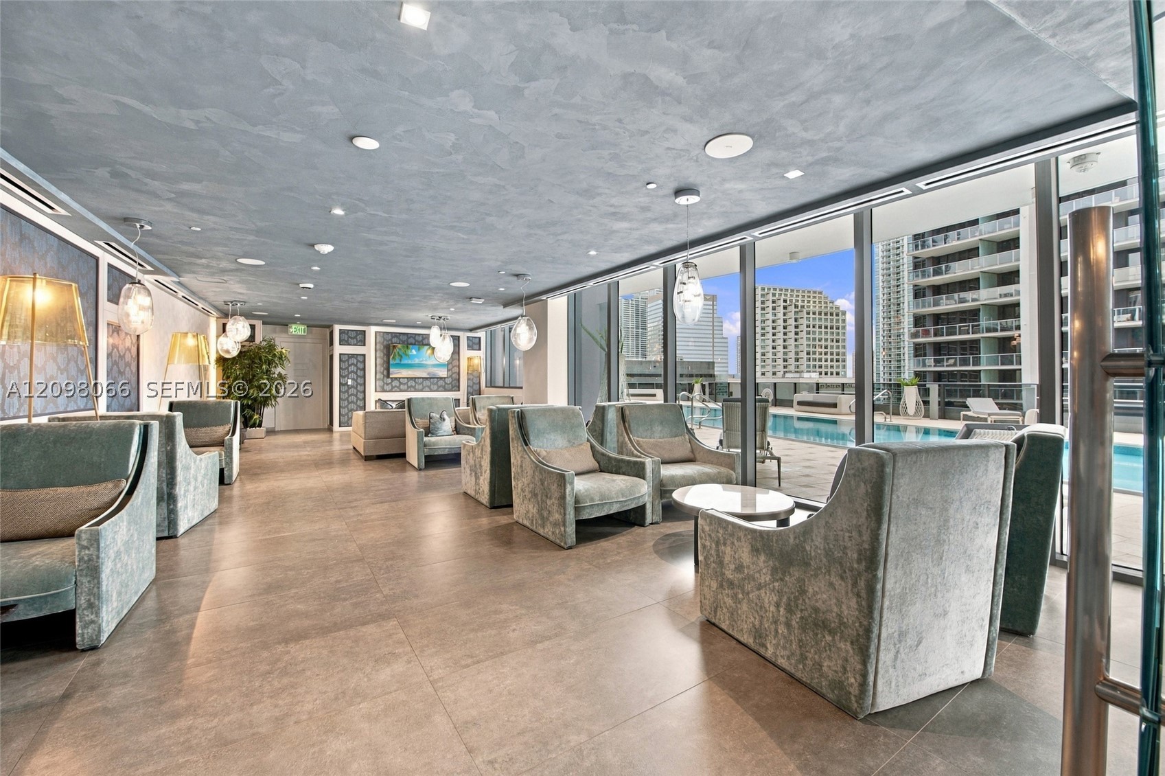 image Brickell Flatiron52