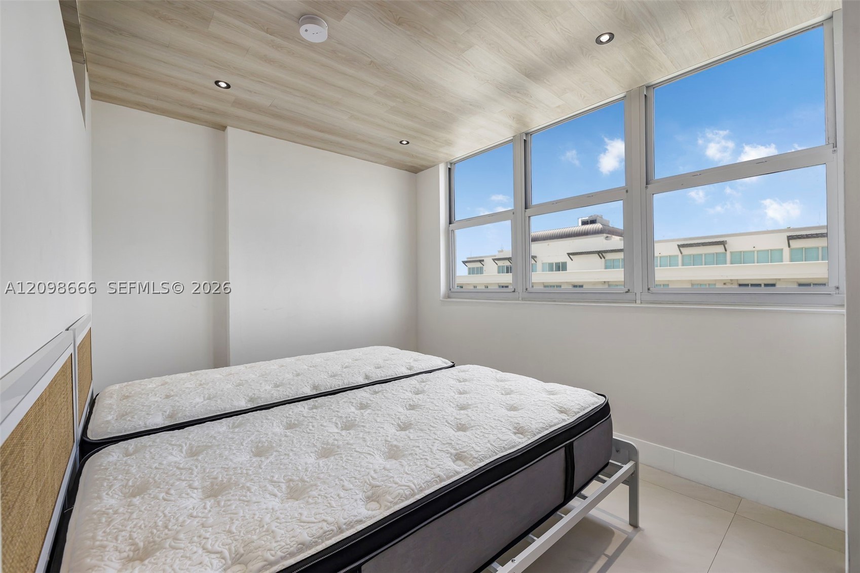 9511 Collins Ave #1209 Surfside, FL 33154
