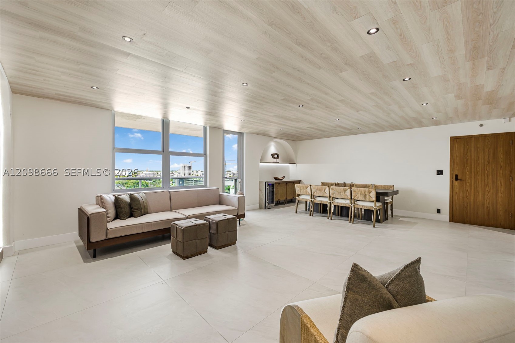 9511 Collins Ave #1209 Surfside, FL 33154