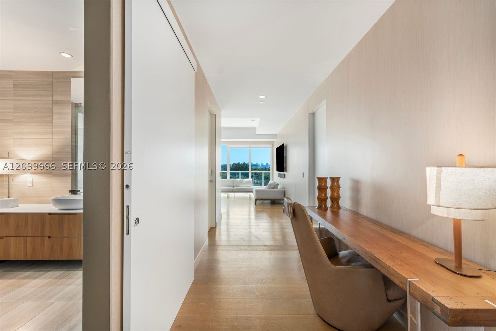 image Ritz-Carlton Residences Miami Beach11