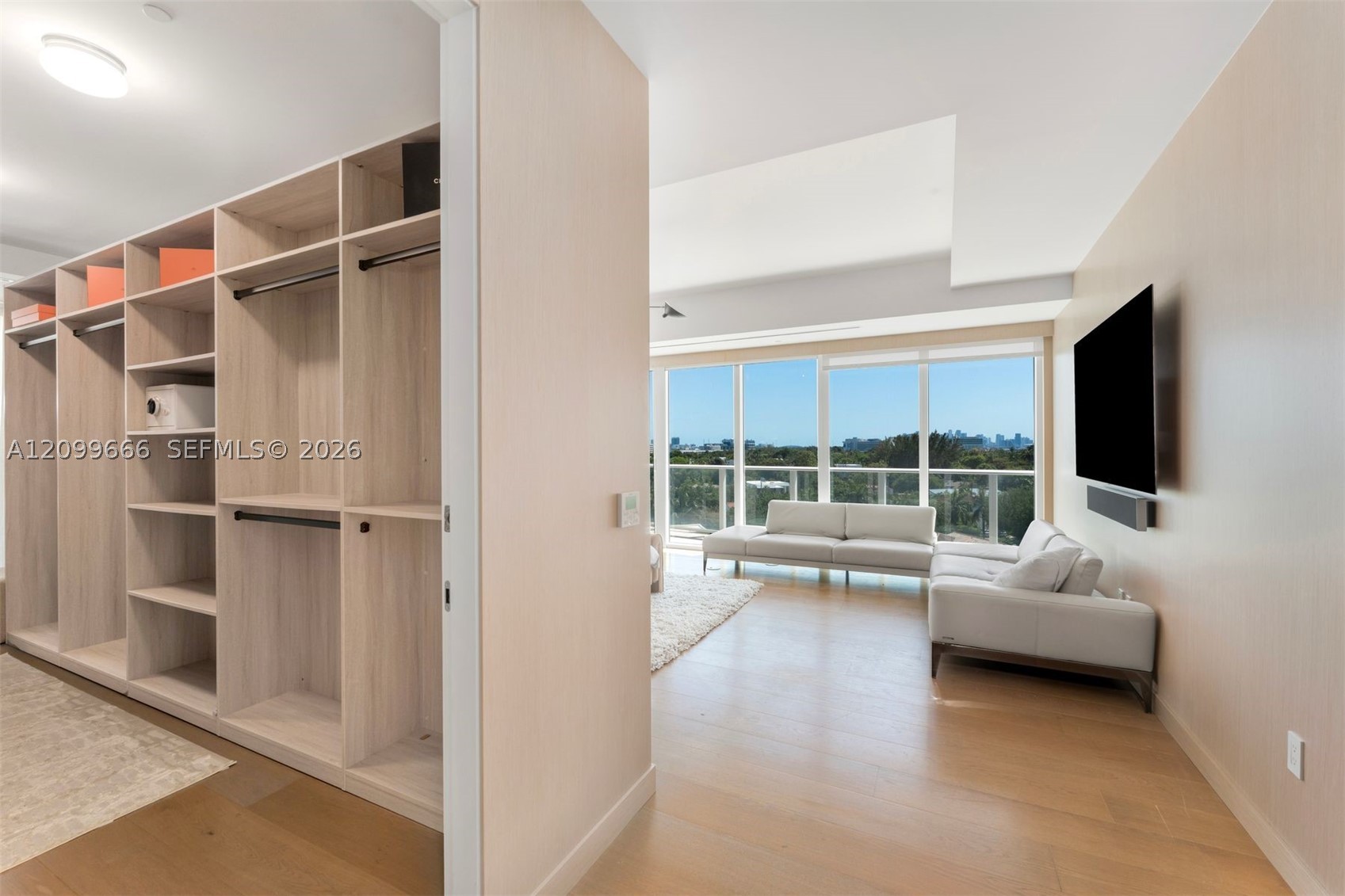 image Ritz-Carlton Residences Miami Beach12