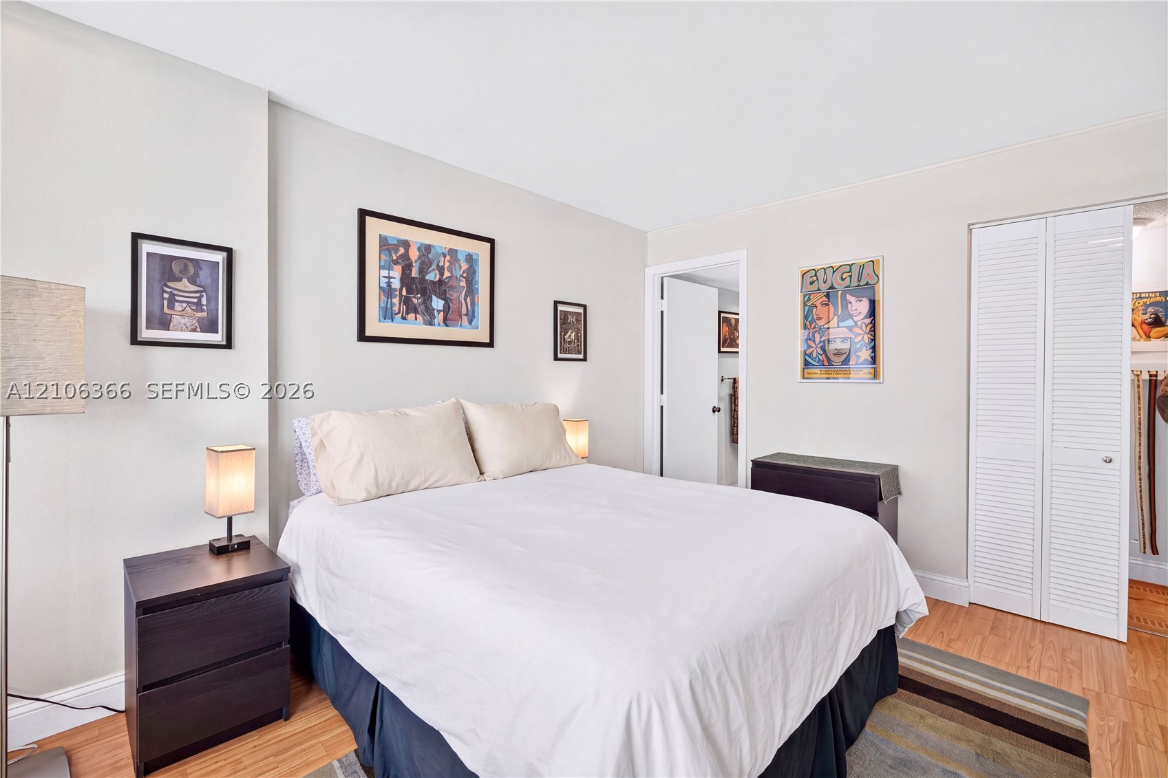 image Brickell Place I22