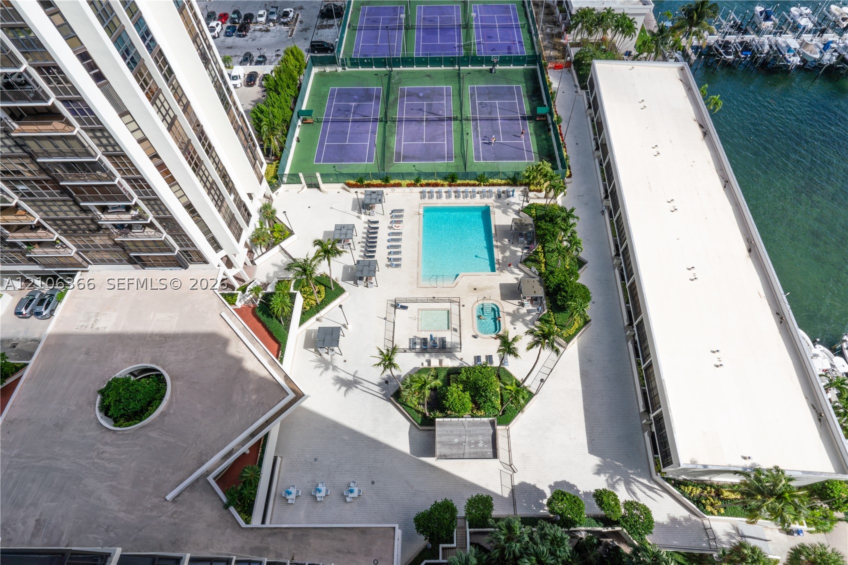 image Brickell Place I26