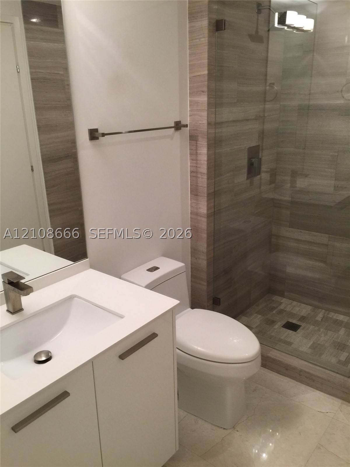 1300 Brickell Bay Dr #3506 Miami, FL 33131
