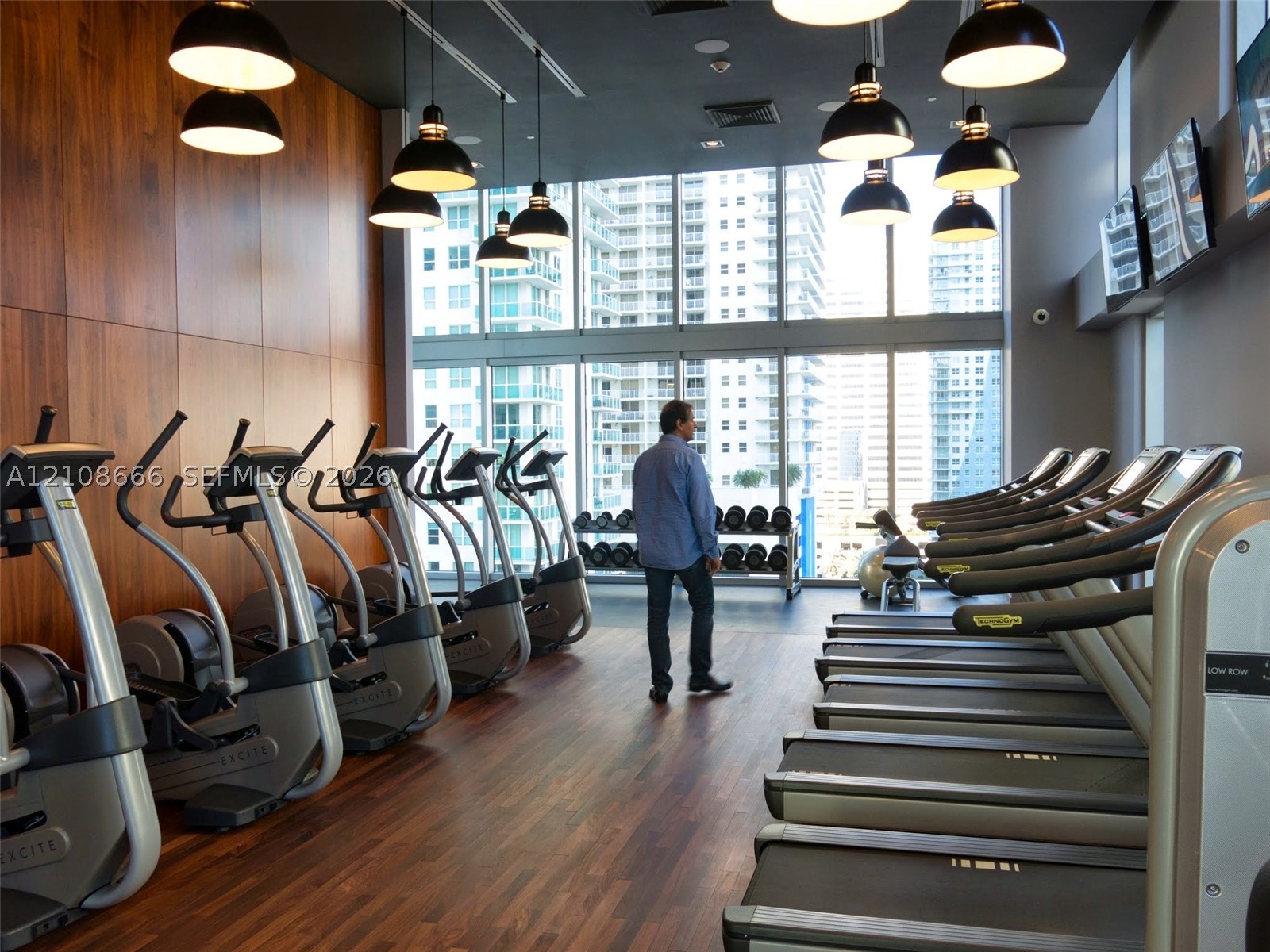 1300 Brickell Bay Dr #3506 Miami, FL 33131