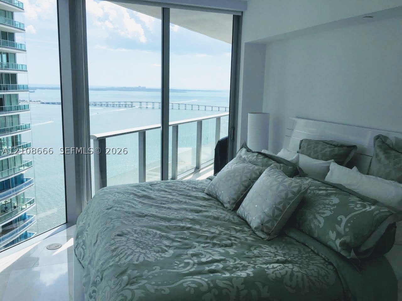 1300 Brickell Bay Dr #3506 Miami, FL 33131