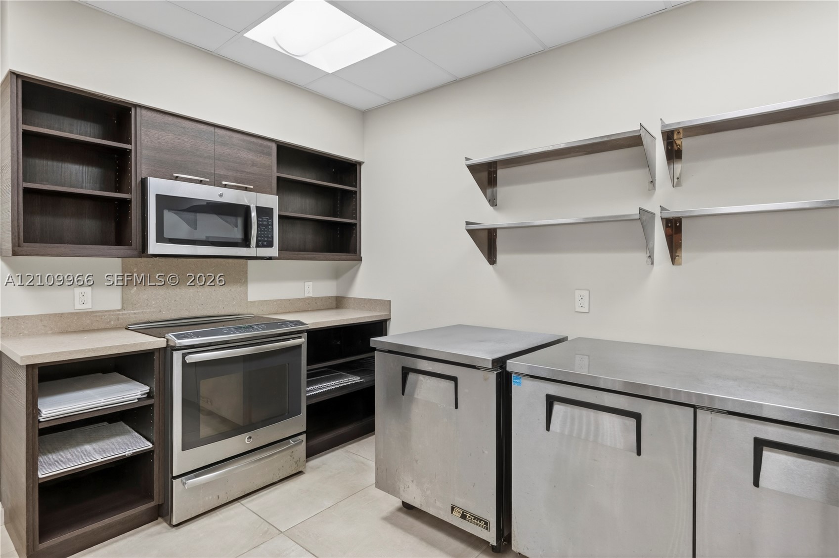 2 Grove Isle Dr #B1008 Miami, FL 33133