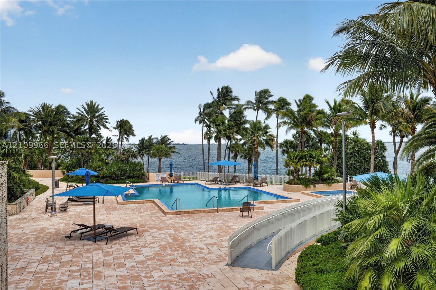 2 Grove Isle Dr #B1008 Miami, FL 33133