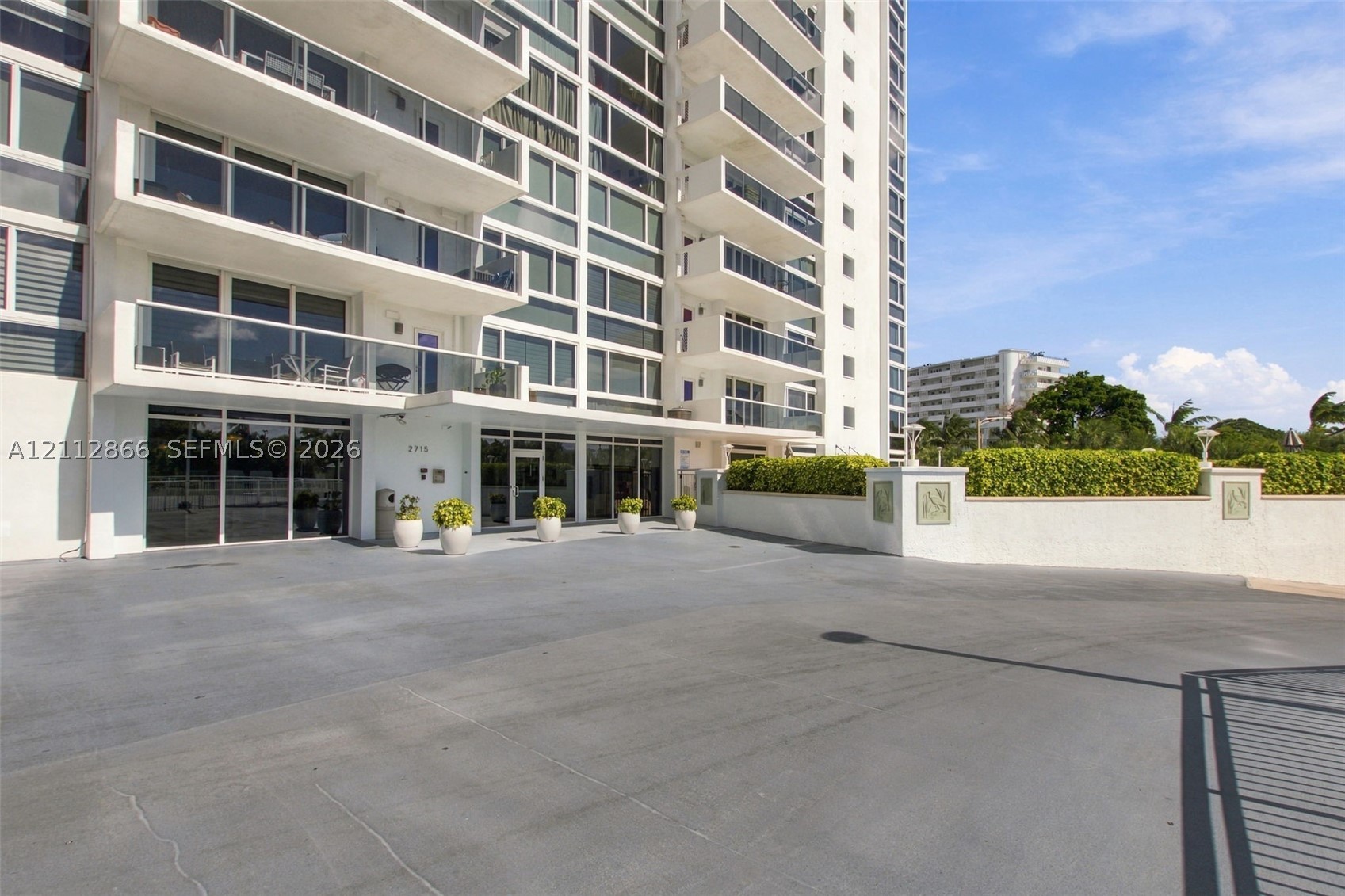 2715 N Ocean Blvd #2C