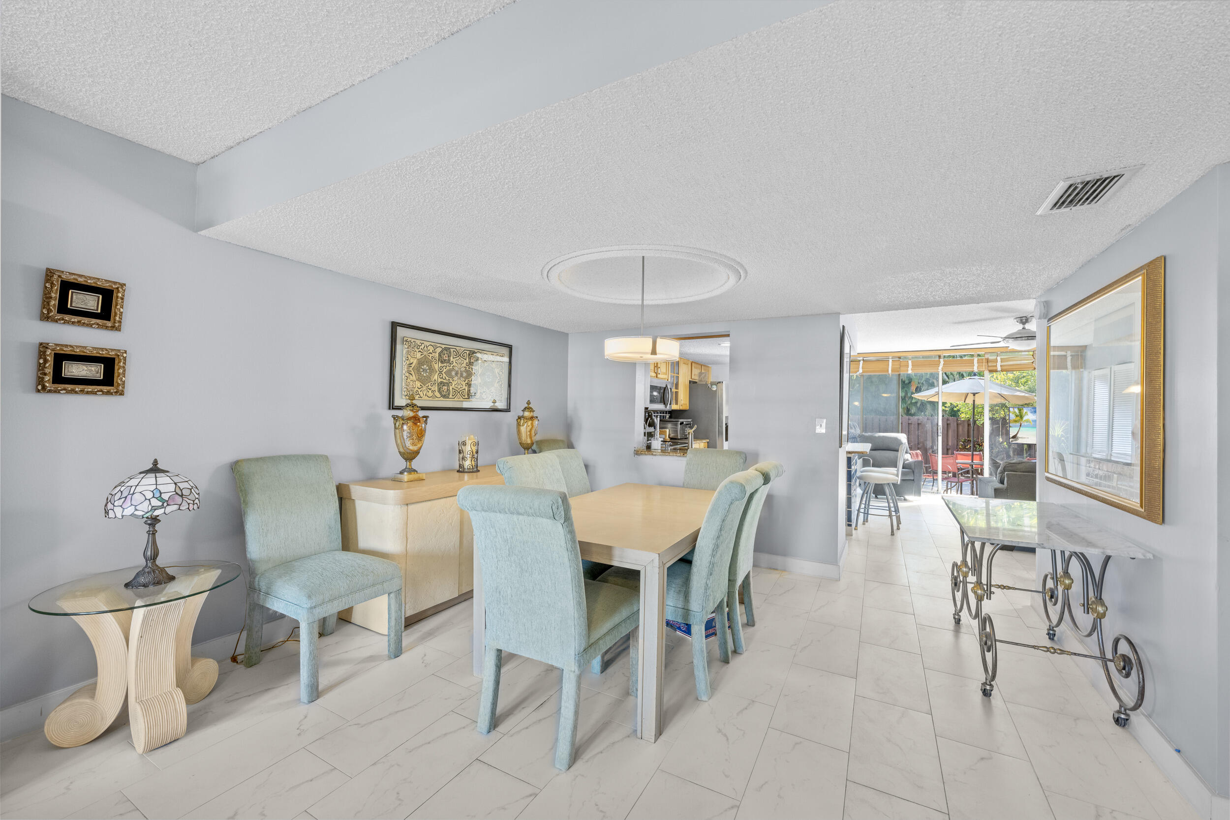 2212 NE 7th Hallandale Beach, FL 33009