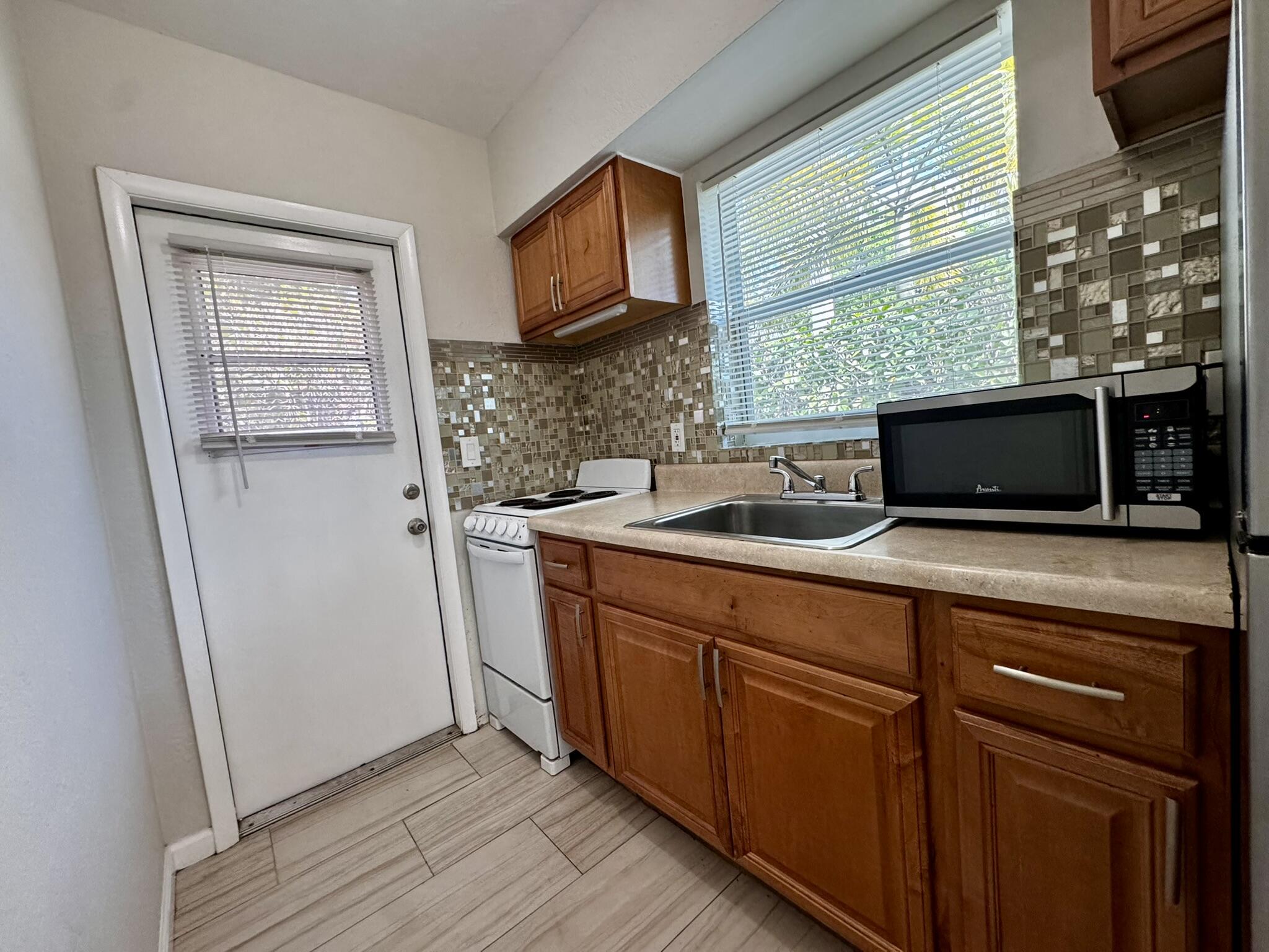 625 NE 14th #1 Fort Lauderdale, FL 33304