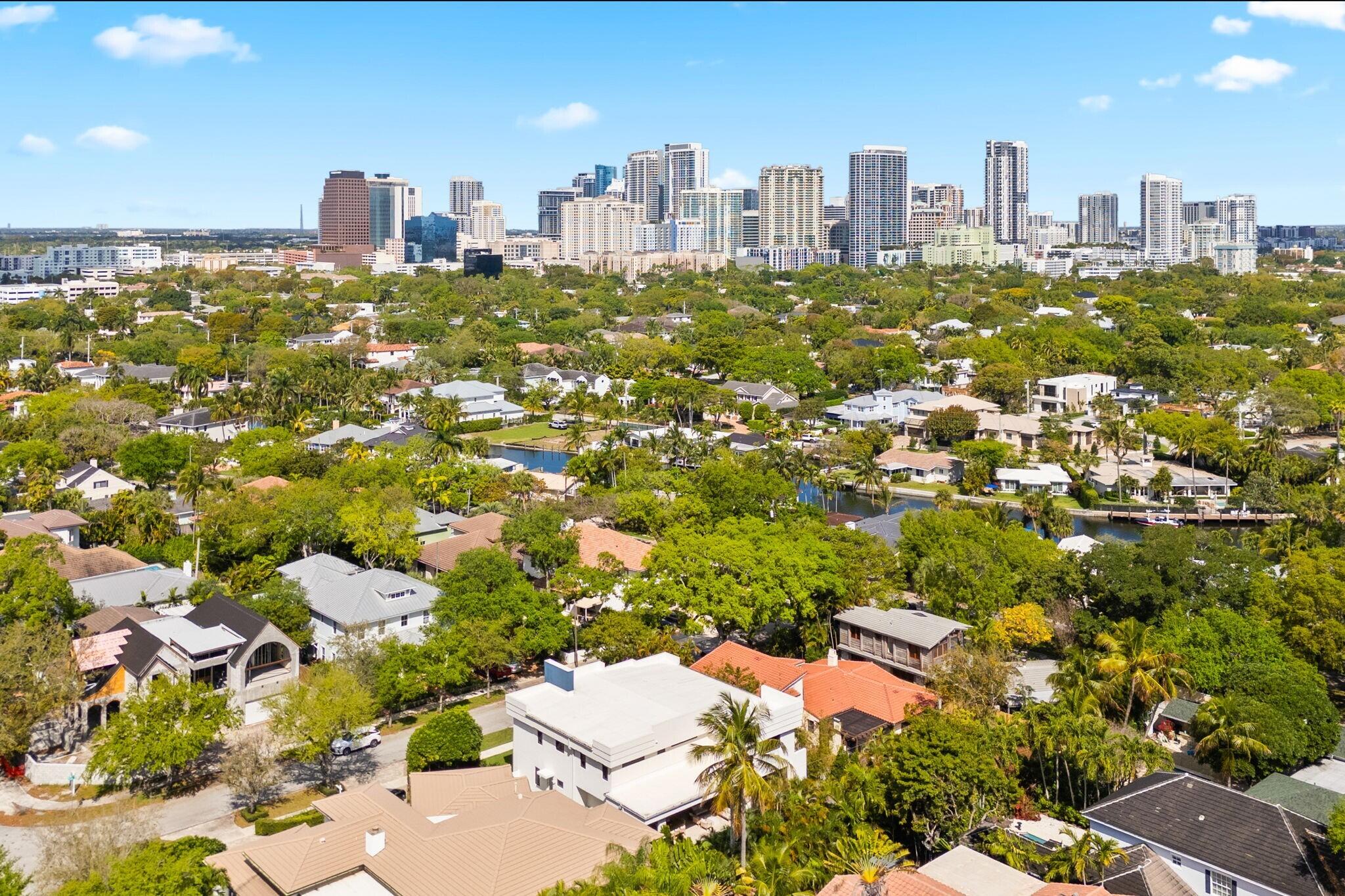 1032 SE 12th Fort Lauderdale, FL 33316