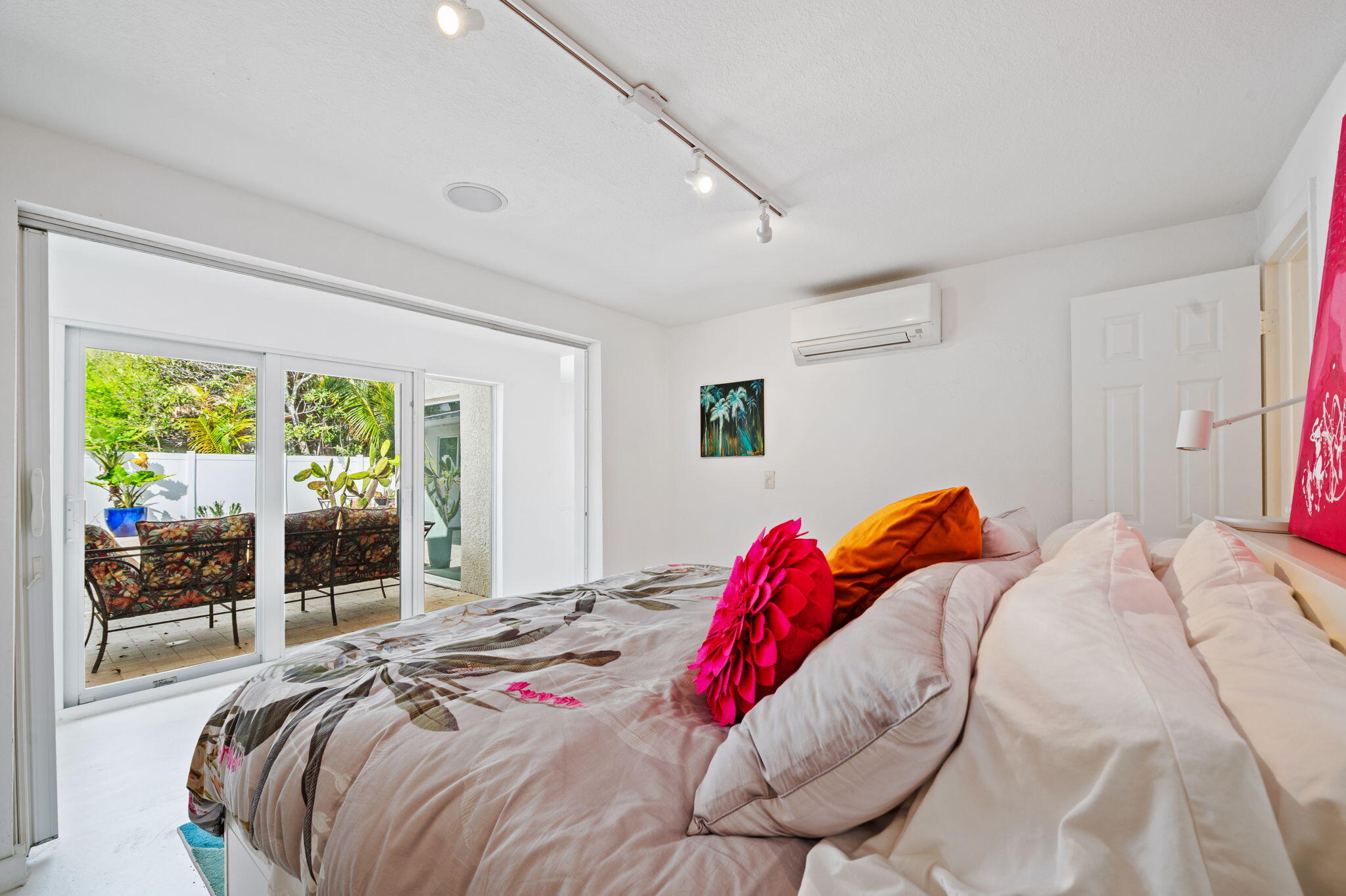 349 NE 29th St Wilton Manors, FL 33334