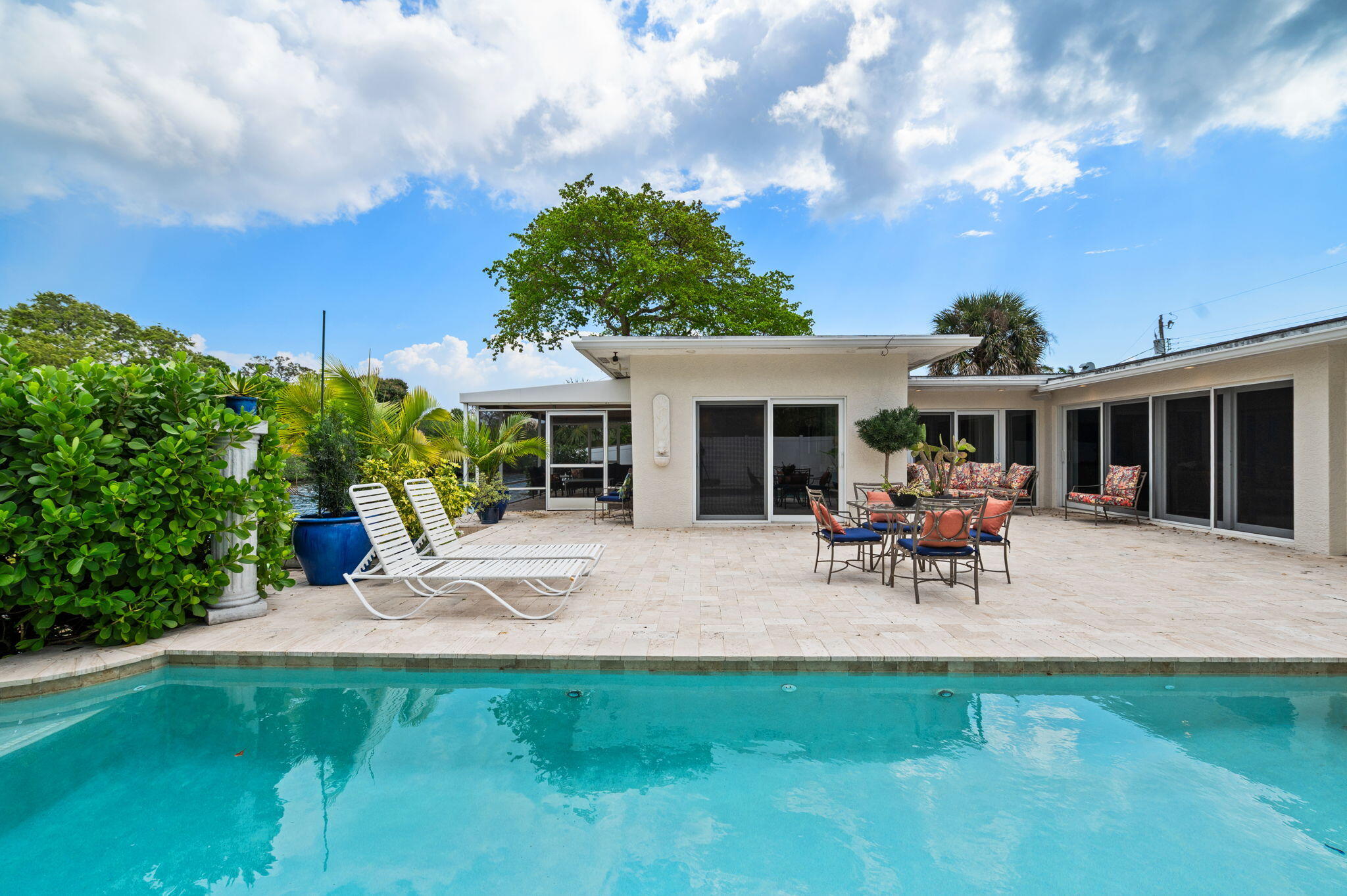 349 NE 29th St Wilton Manors, FL 33334