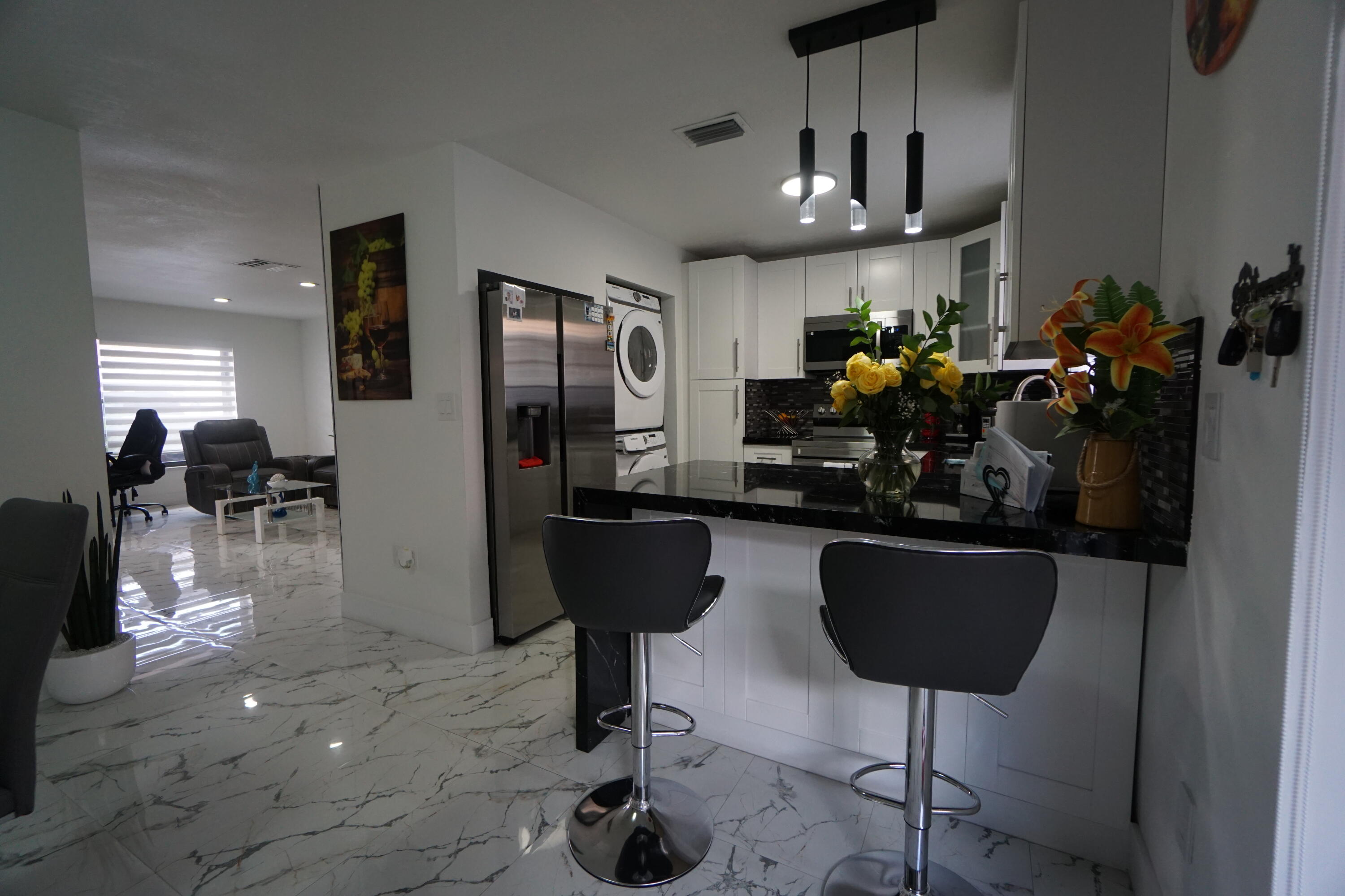 1765 W 41st #Unit 2d Hialeah, FL 33012