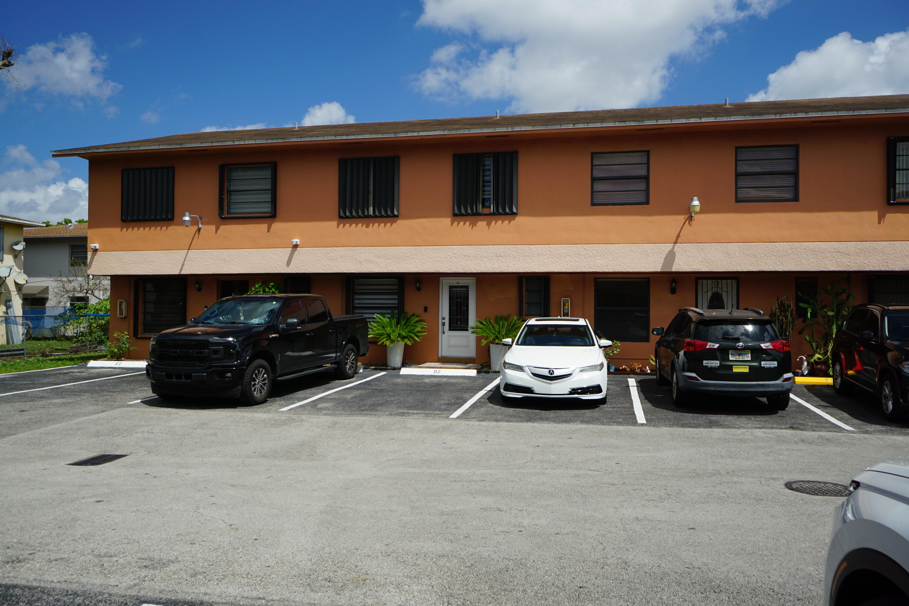 1765 W 41st #Unit 2d Hialeah, FL 33012