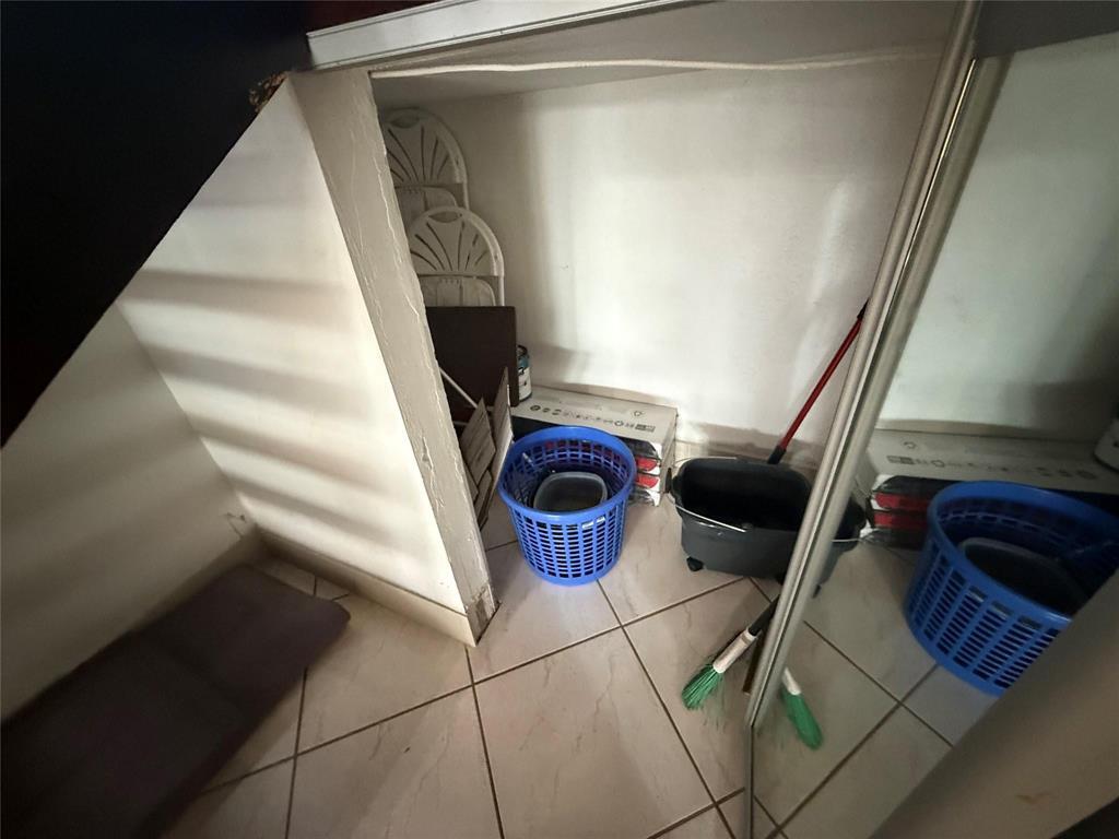 19428 NE 26th #103b Miami, FL 33180