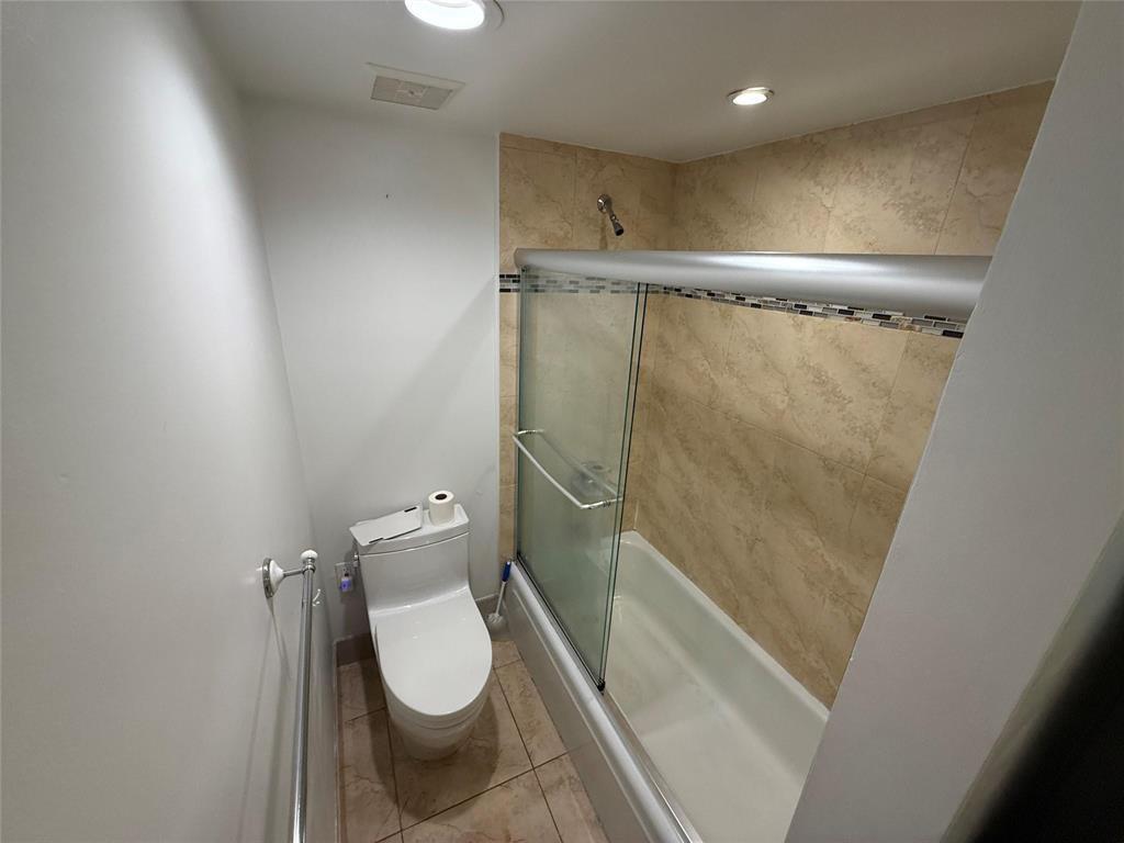 19428 NE 26th #103b Miami, FL 33180