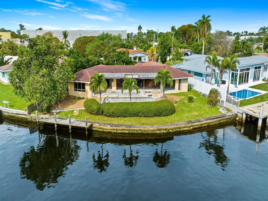 2212 NE 17th Fort Lauderdale, FL 33305