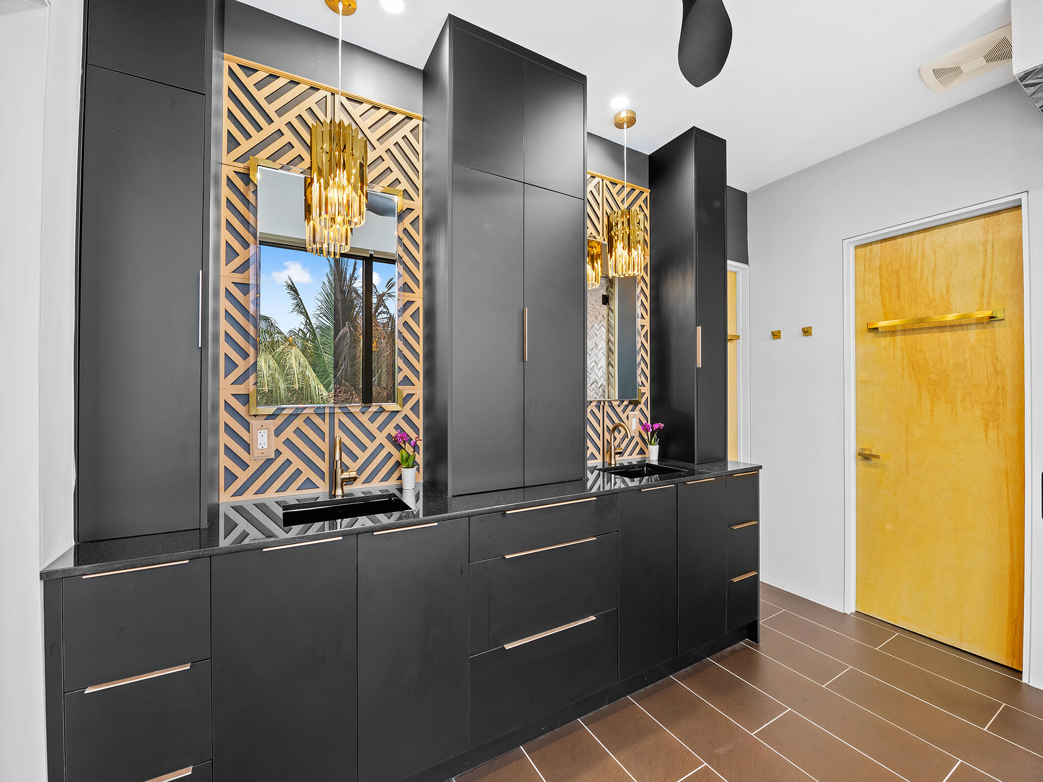 609 Poinciana Fort Lauderdale, FL 33301