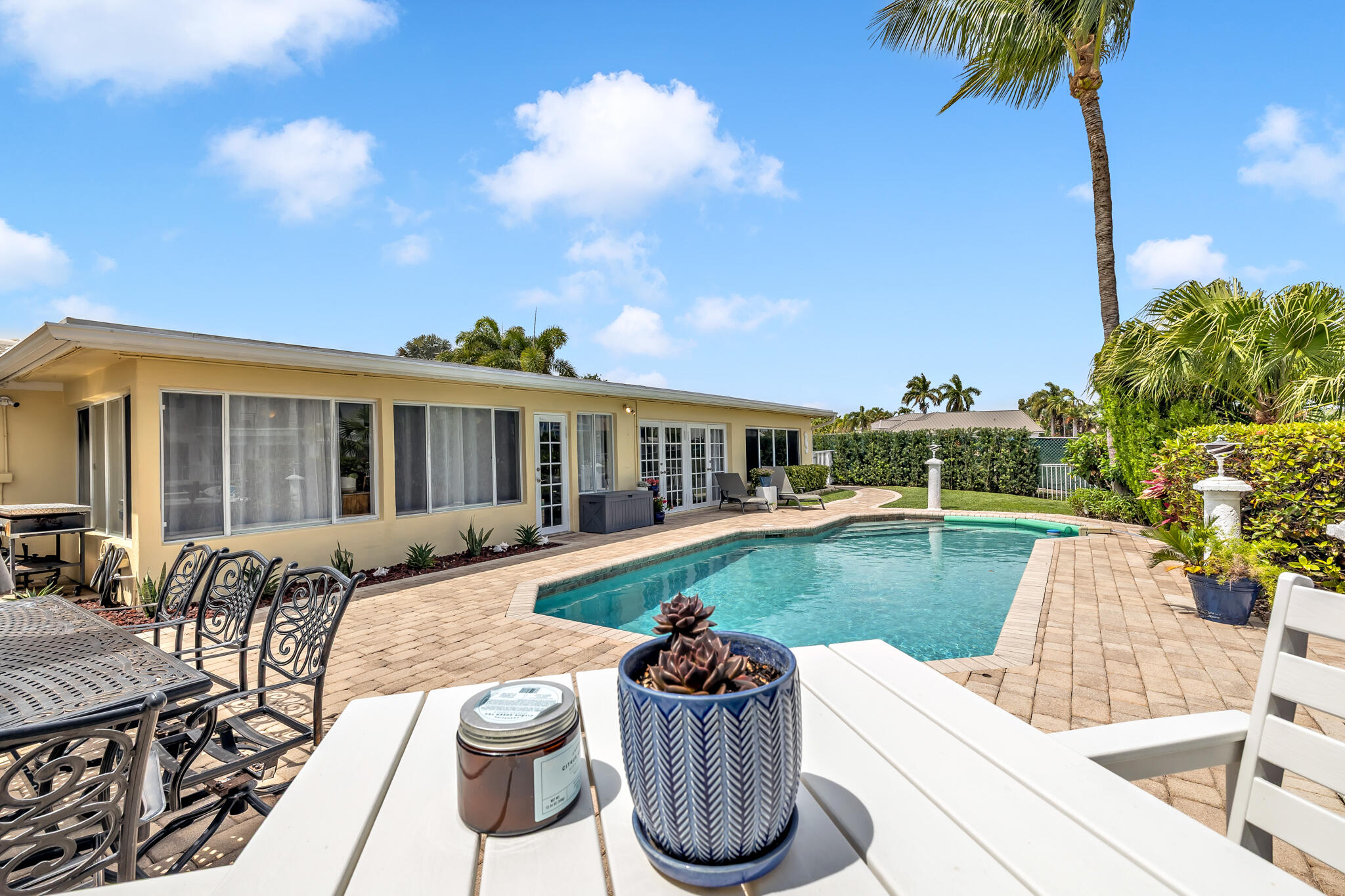 4920 NE 28th Lighthouse Point, FL 33064