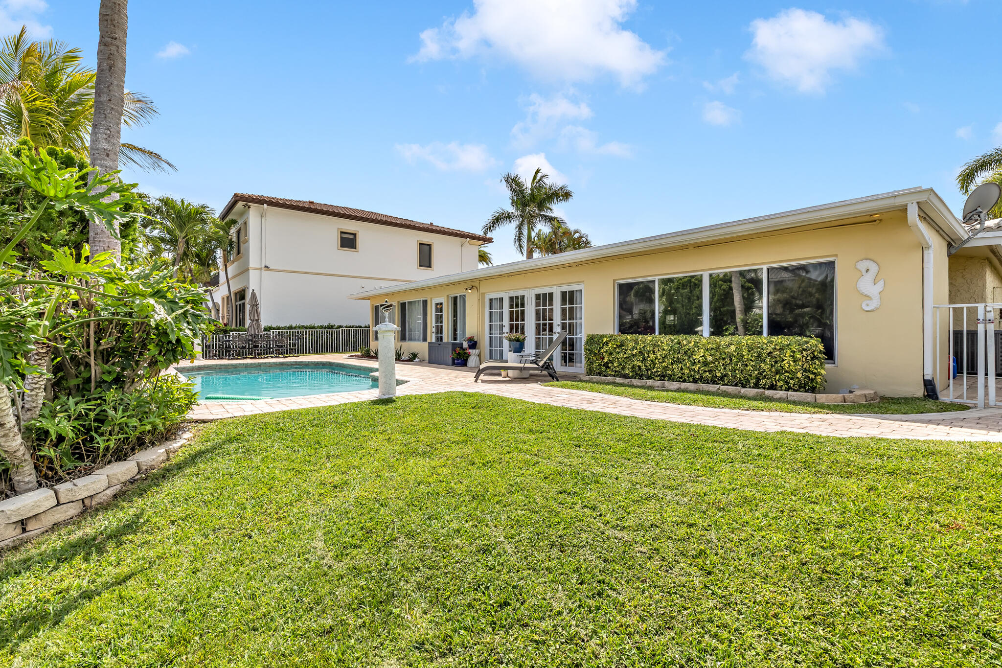 4920 NE 28th Lighthouse Point, FL 33064