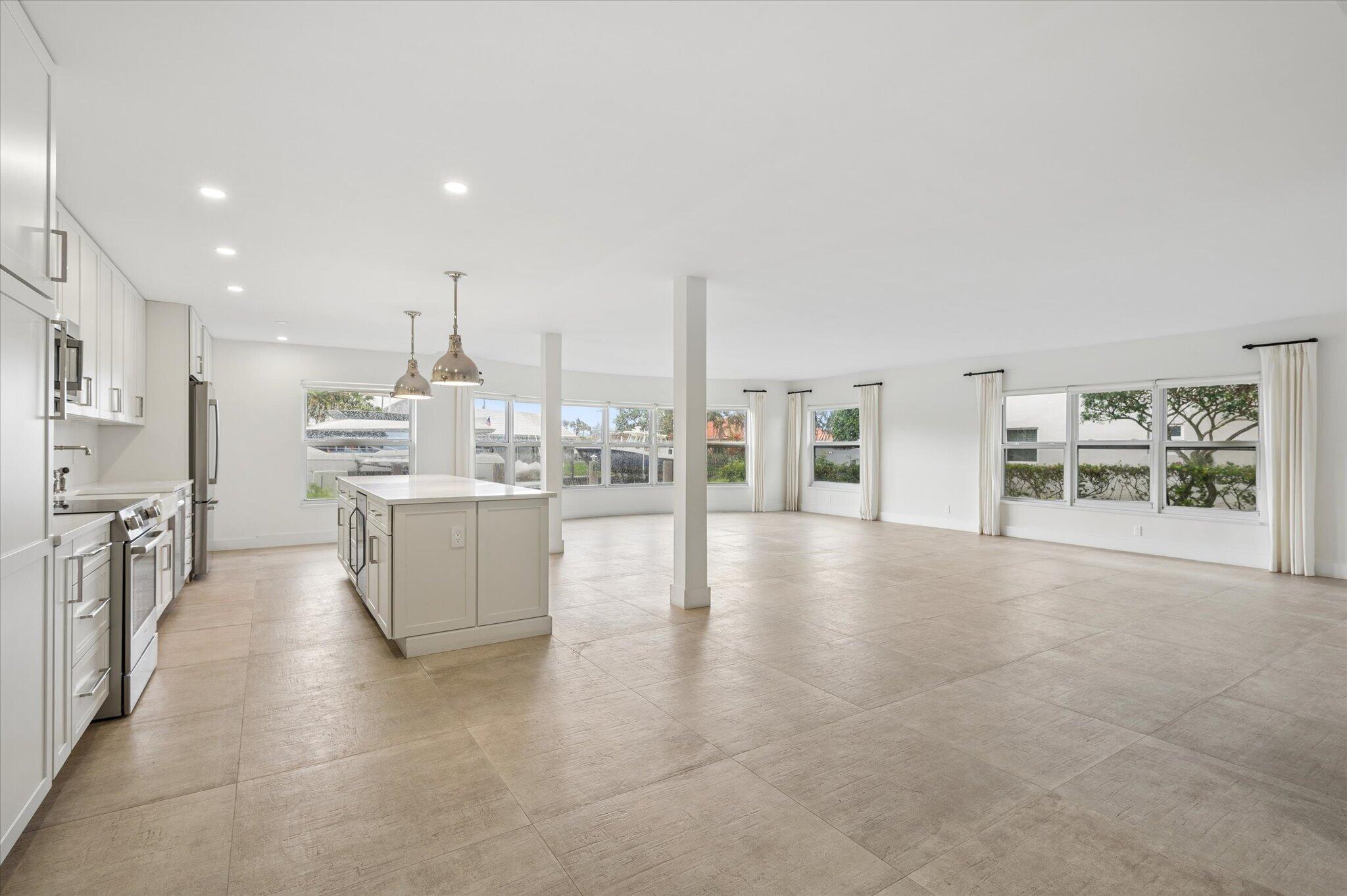 5100 Bayview #106