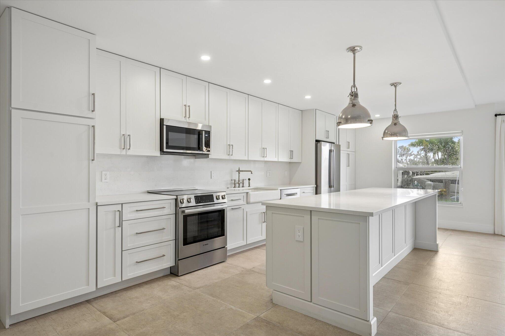 5100 Bayview #106 Fort Lauderdale, FL 33308